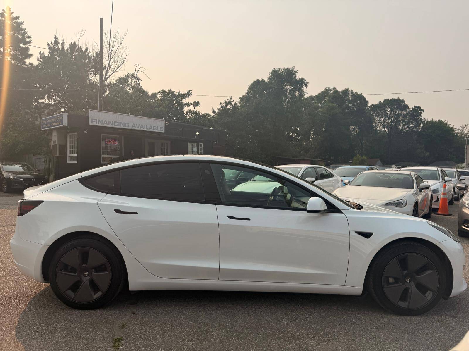 /ontarioqualitymotorsltd/2023-Tesla-Model3-2669746137726299.jpg