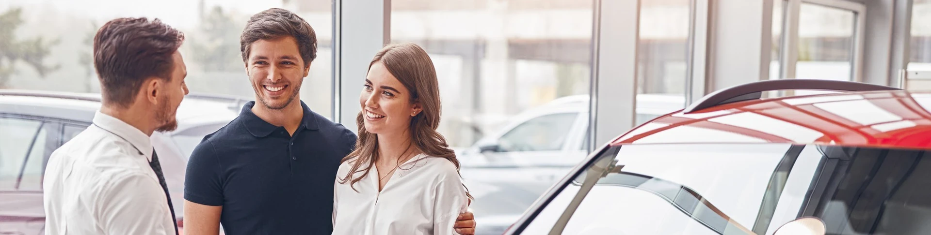 https://hillzcdn.ca/oscarsmotors/6803797466134476-finance-department.webp