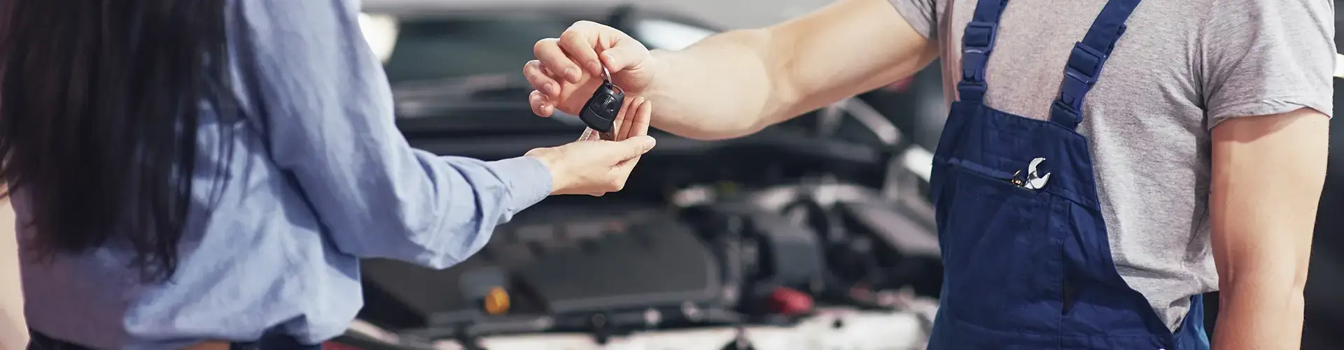 https://hillzcdn.ca/paylessmotors/5192456412556825-car_service.webp