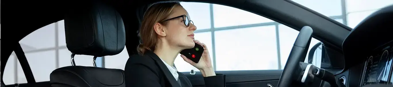 https://hillzcdn.ca/perfectautocorp/05943114963590146-Contact_Us.webp