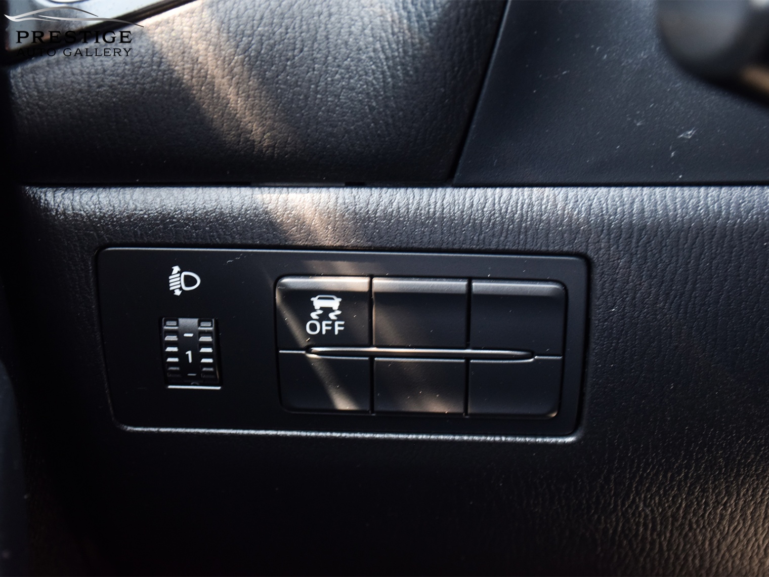 /prestigeautogallery/2014-Mazda-Mazda3-6849028015812395.jpg