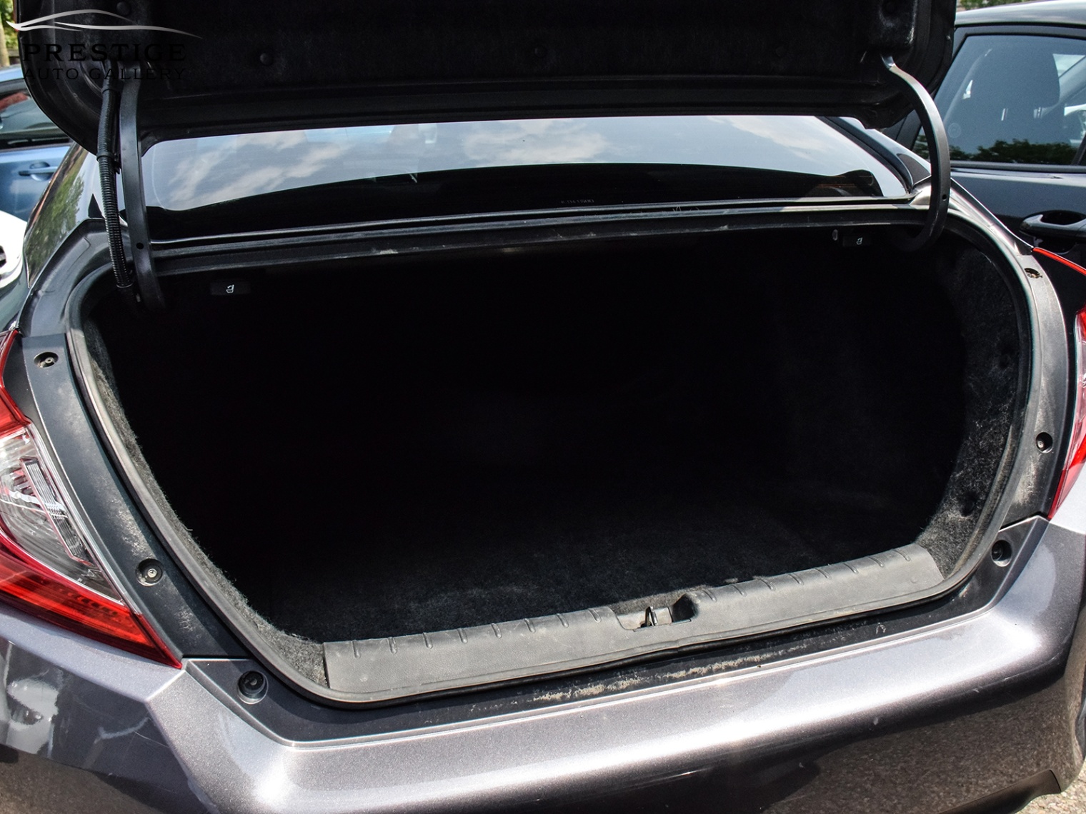 /prestigeautogallery/2018-Honda-Civic-09300200980243556.jpg