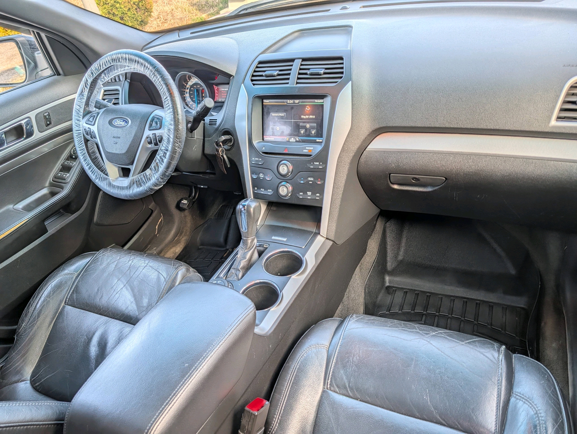 /rahmanmotors/2011-Ford-Explorer-30548257572613613.jpg