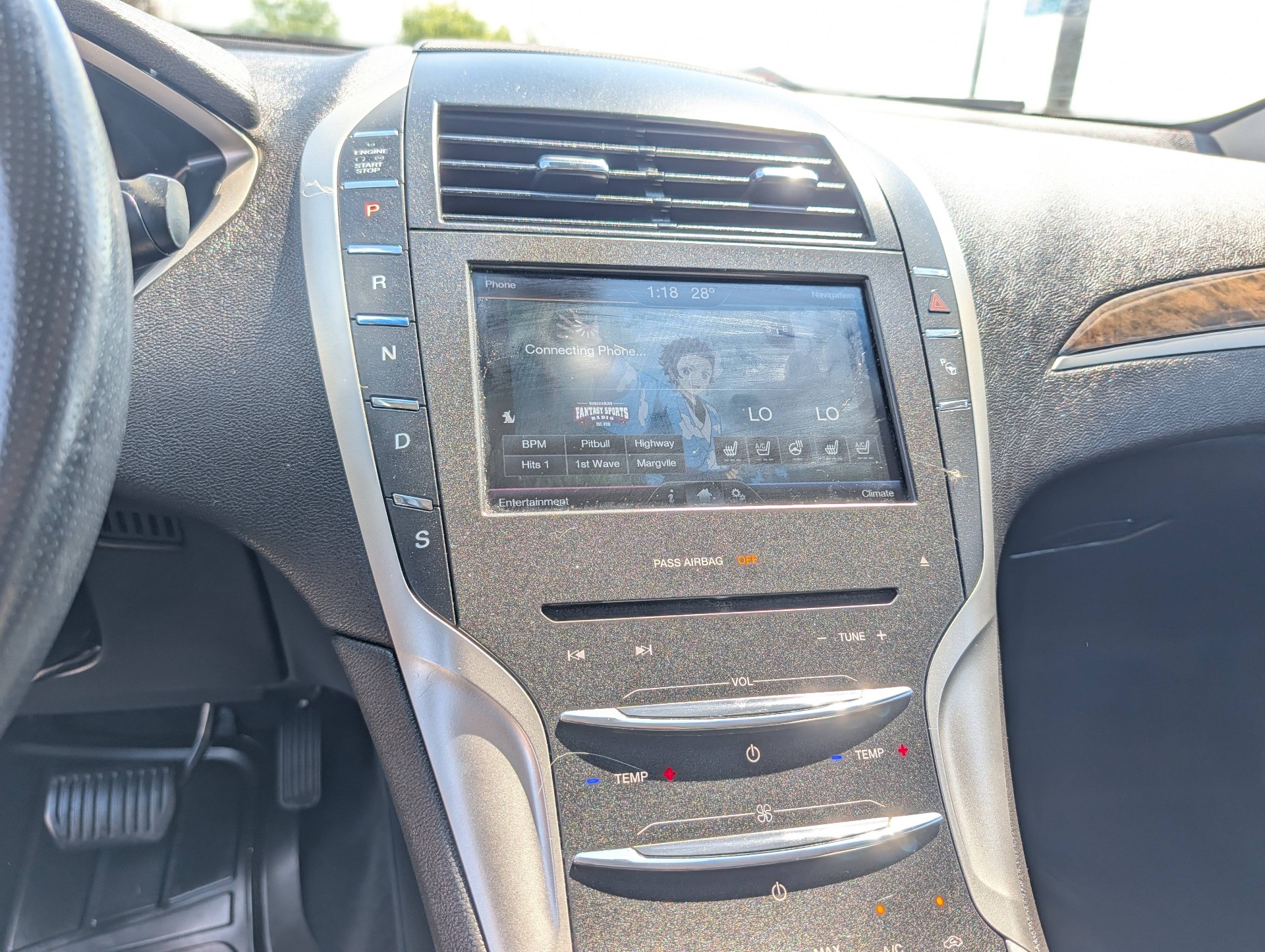 /rahmanmotors/2014-Lincoln-MKZ-046370190259548805.jpg