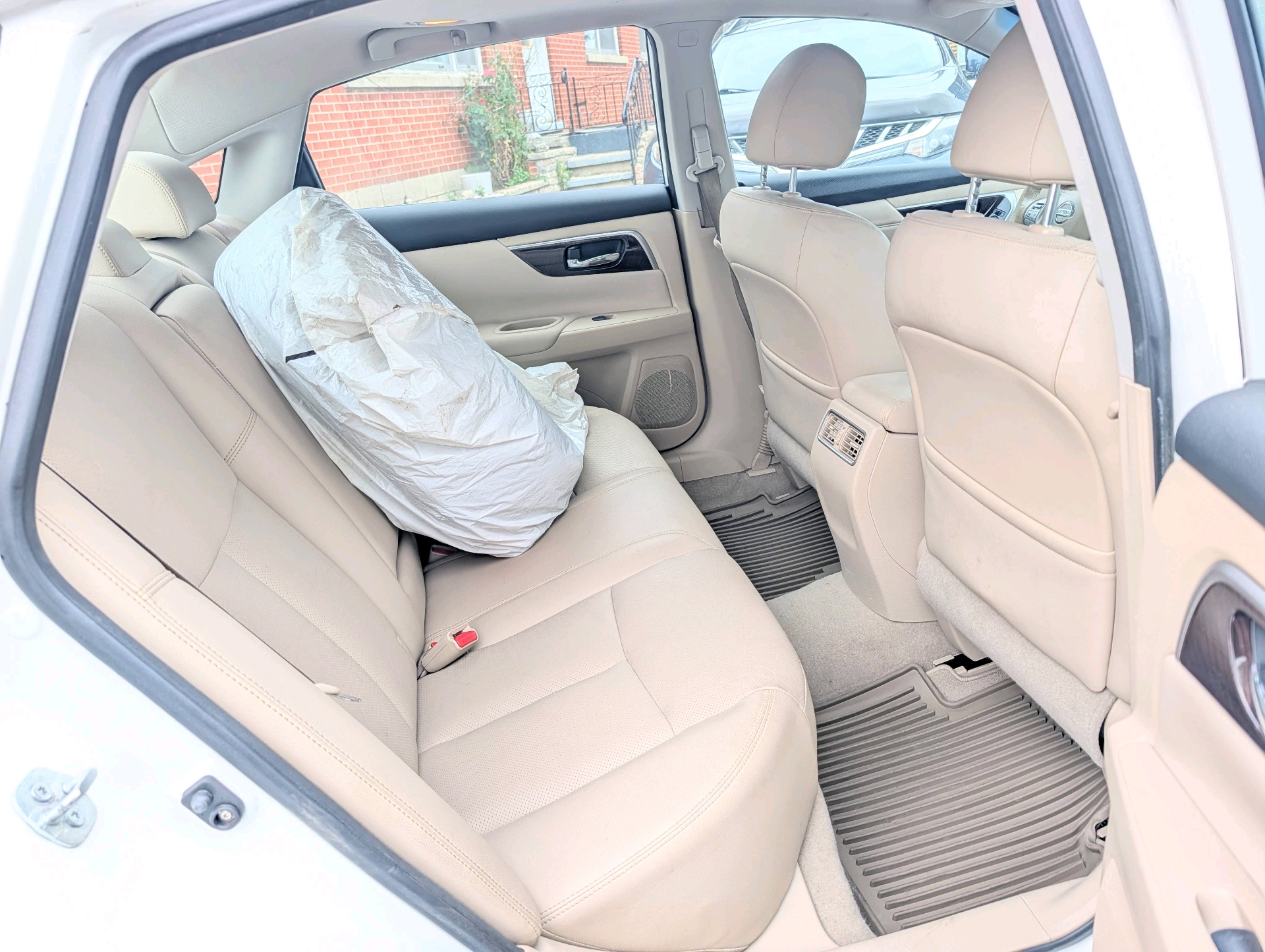 /rahmanmotors/2014-Nissan-Altima-33988621100276384.jpg