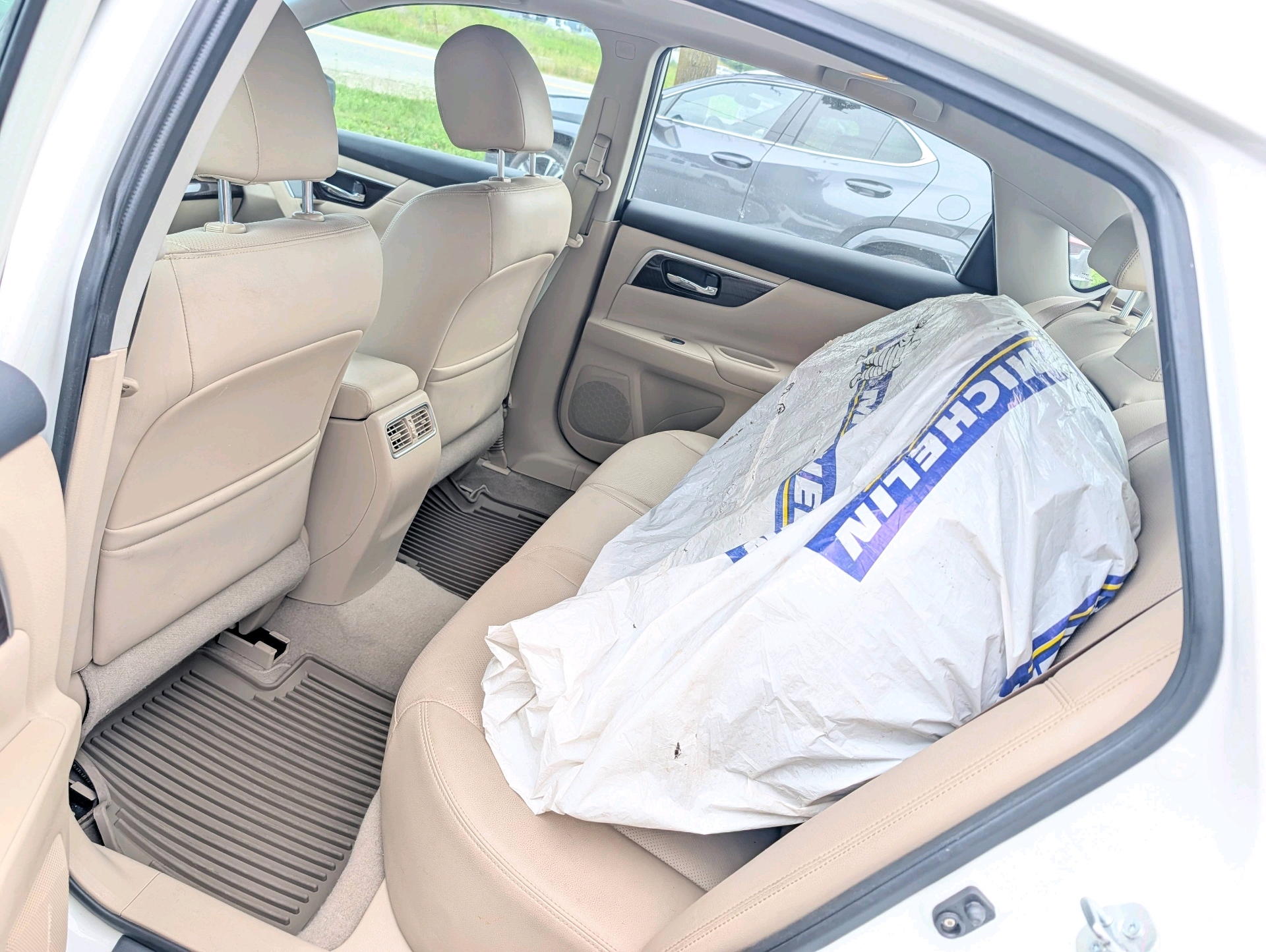 /rahmanmotors/2014-Nissan-Altima-7643906888519547.jpg
