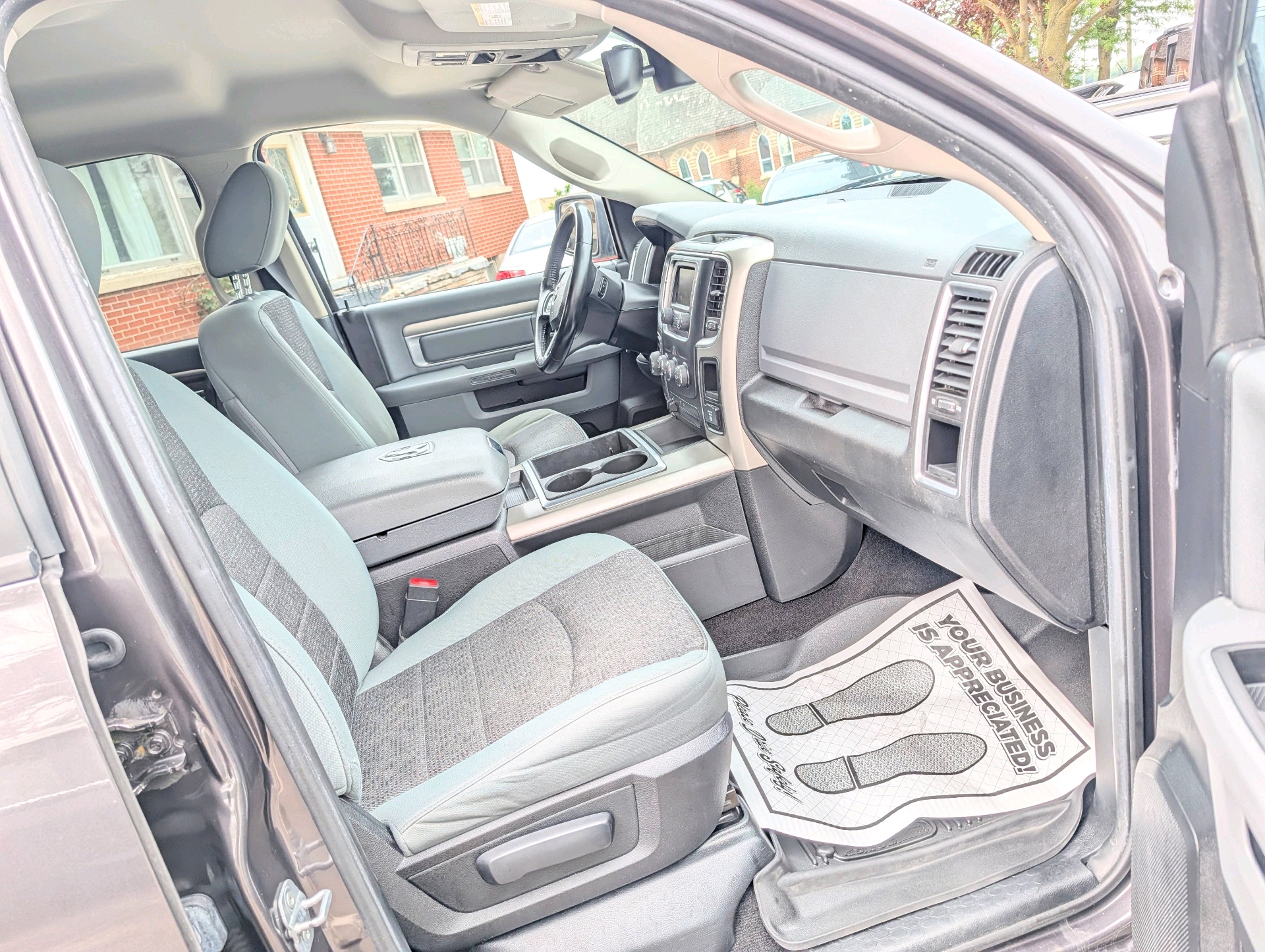 /rahmanmotors/2014-Ram-1500-03707537580484965.jpg