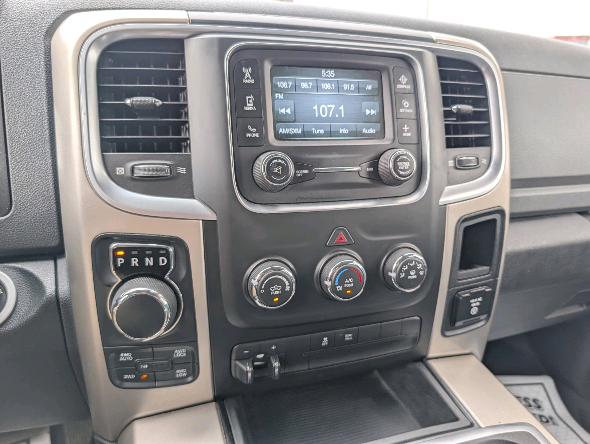 /rahmanmotors/2014-Ram-1500-2782660392220875.jpg