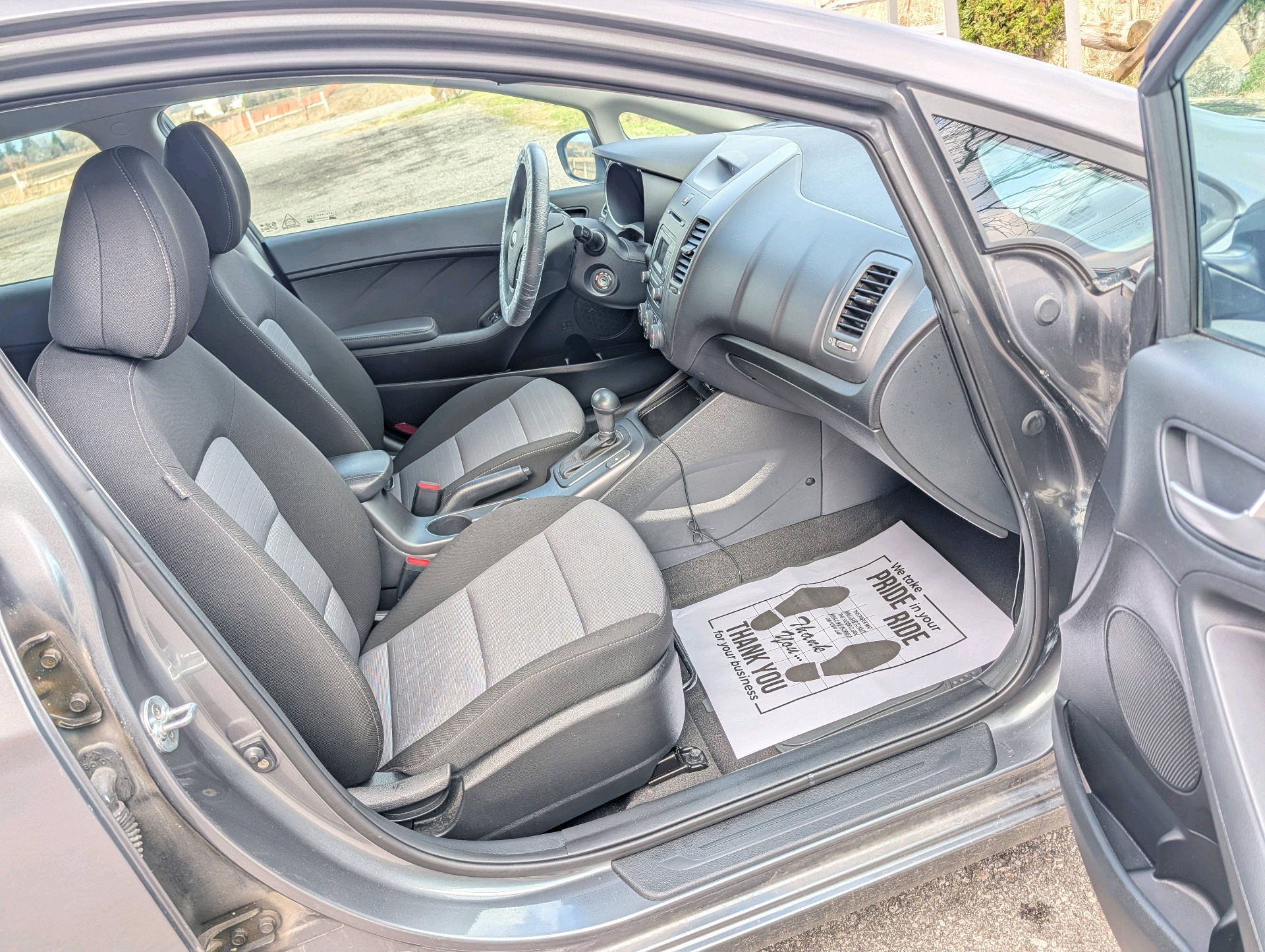 /rahmanmotors/2016-Kia-Forte5-Door-23628168739948396.jpg