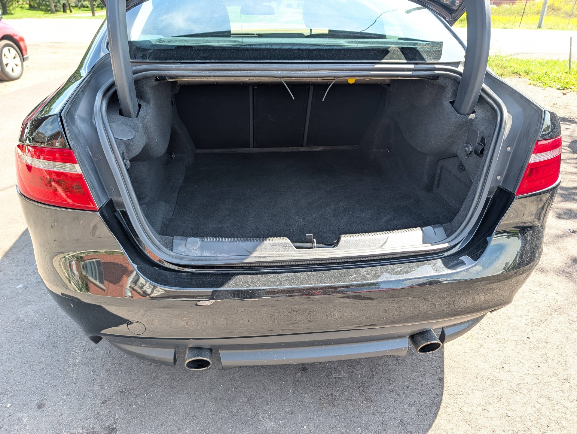 /rahmanmotors/2017-Jaguar-XE-5633882883349666.jpg