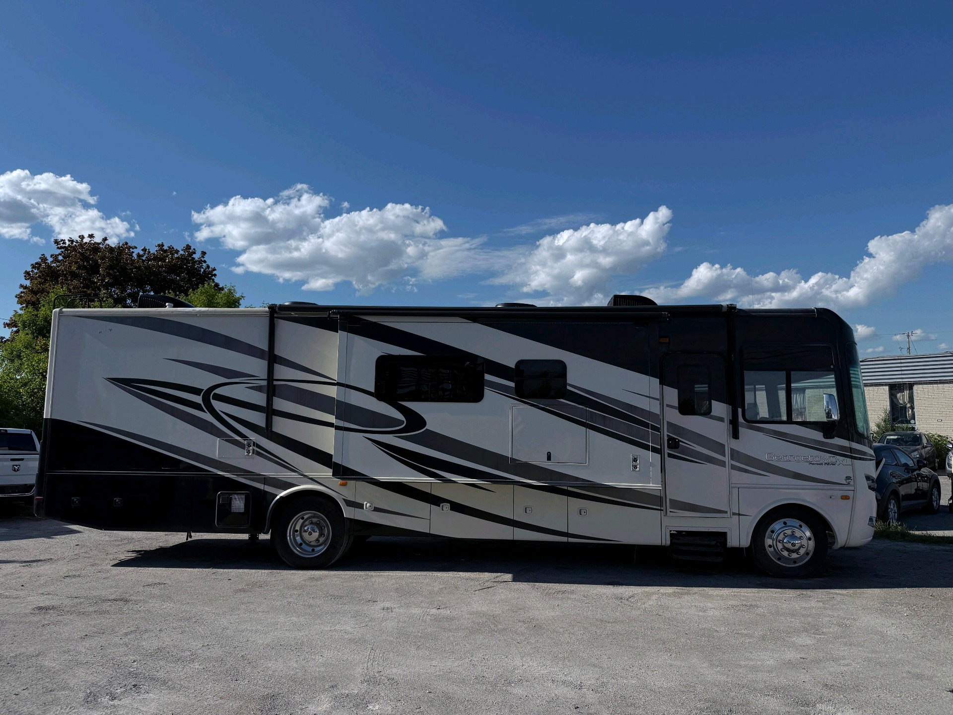 /simpleautosalesservicesltd/2014-FORESTRIVER-GEORGETOWN-860812252816892.jpg