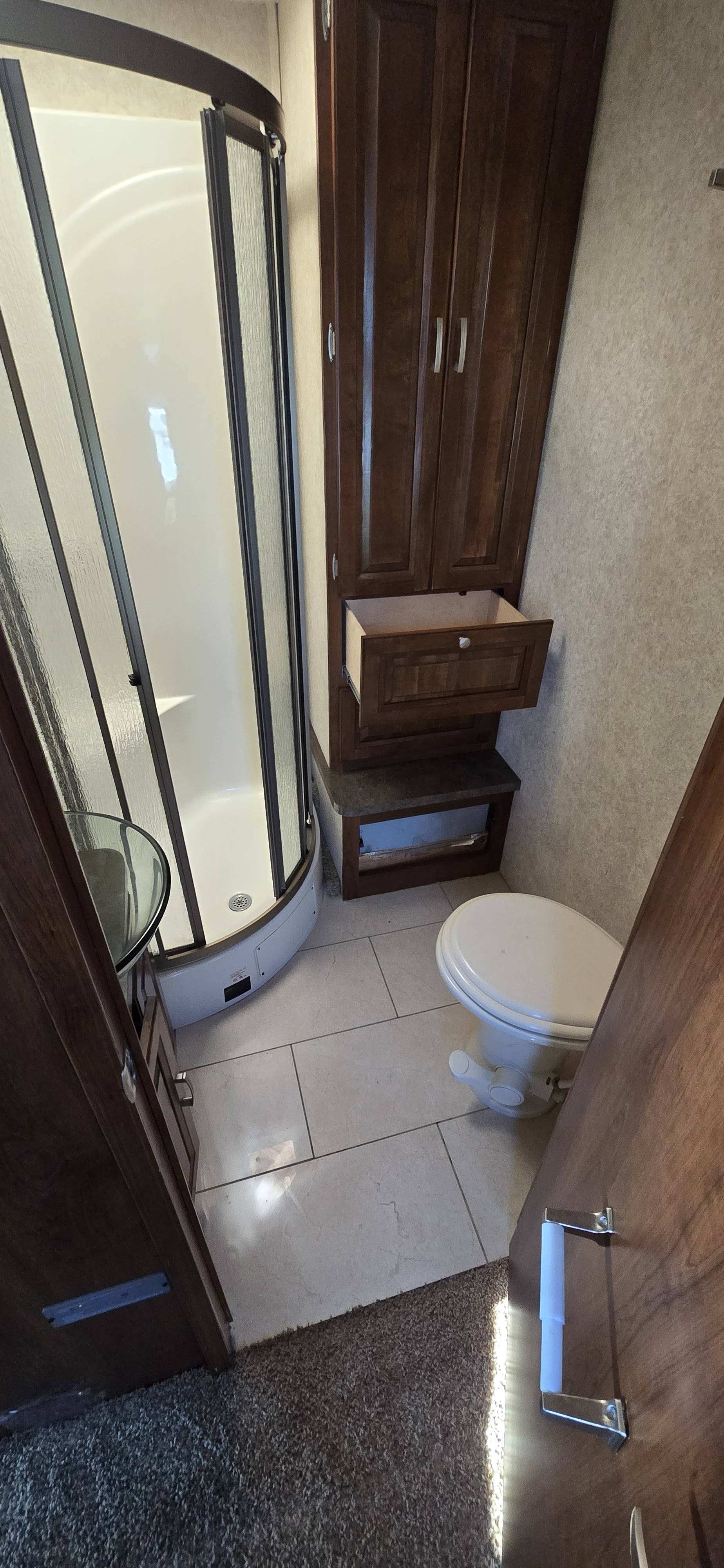 /simpleautosalesservicesltd/2014-FORESTRIVER-GEORGETOWN-9290684056774885.jpg
