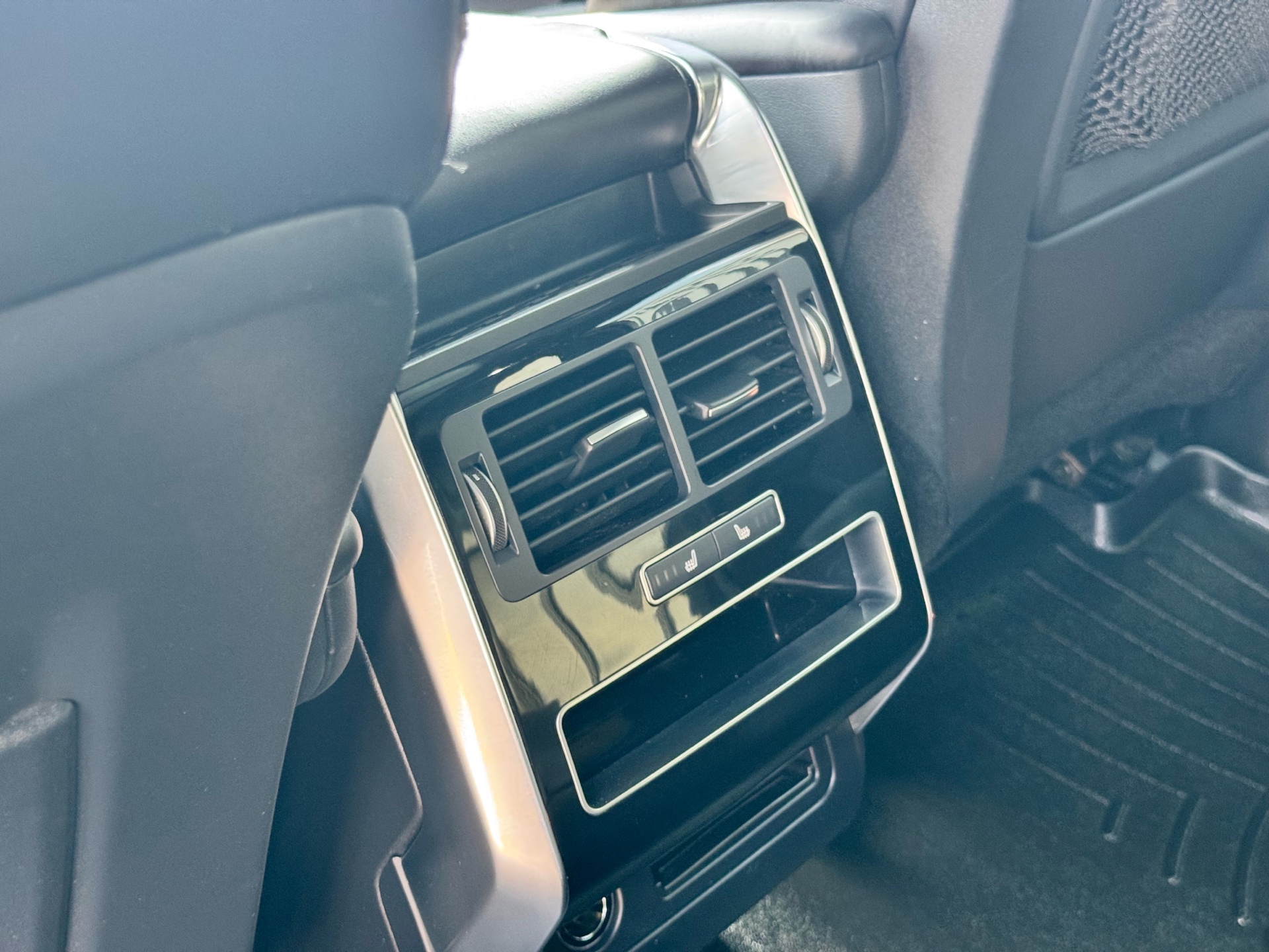 /simpleautosalesservicesltd/2016-LANDROVER-RANGEROVER-3049878334034424.jpg