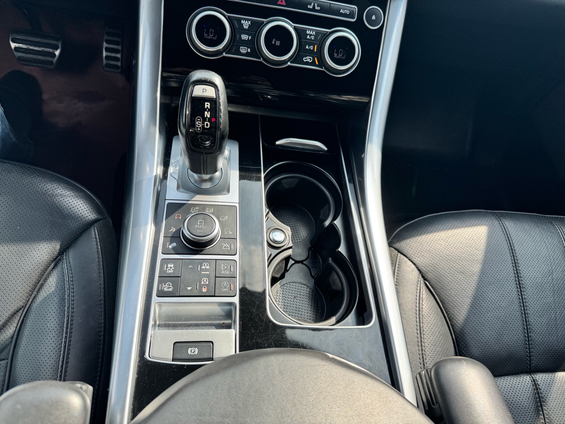/simpleautosalesservicesltd/2016-LANDROVER-RANGEROVER-5708770598507935.jpg