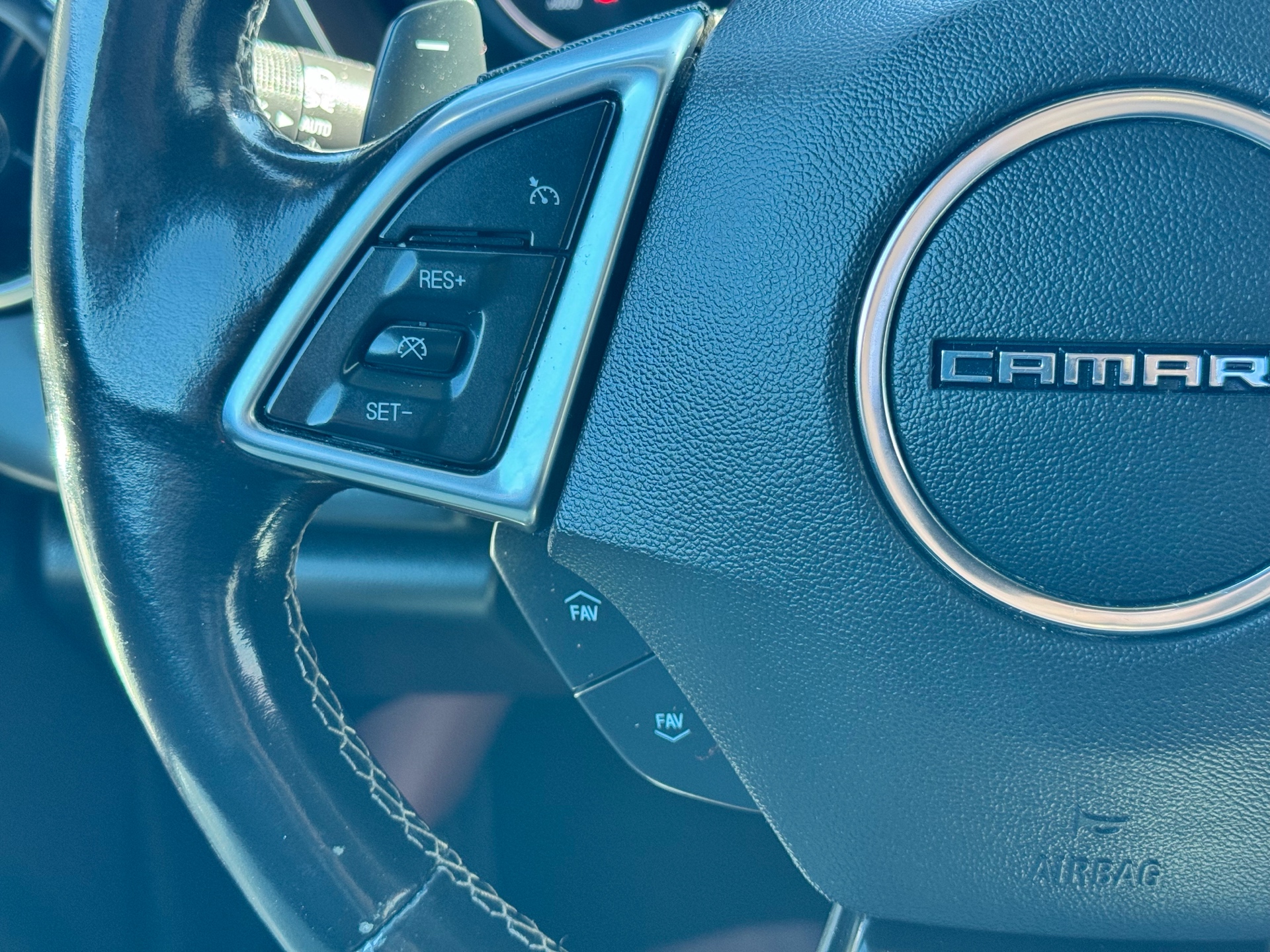 /simpleautosalesservicesltd/2017-CHEVROLET-CAMARO-672448224099232.jpg
