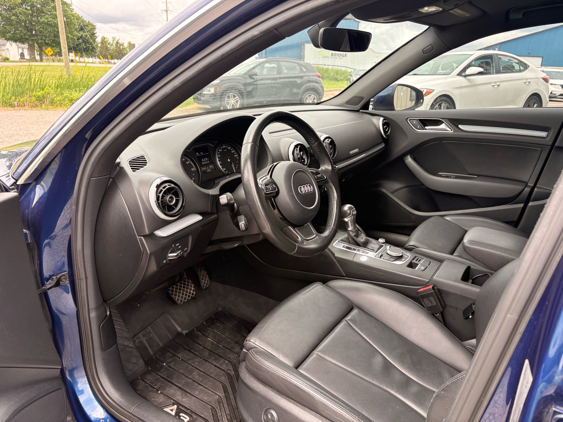 /skymotorscanada/2016-AUDI-A3E-TRON-04139553118944317.jpg