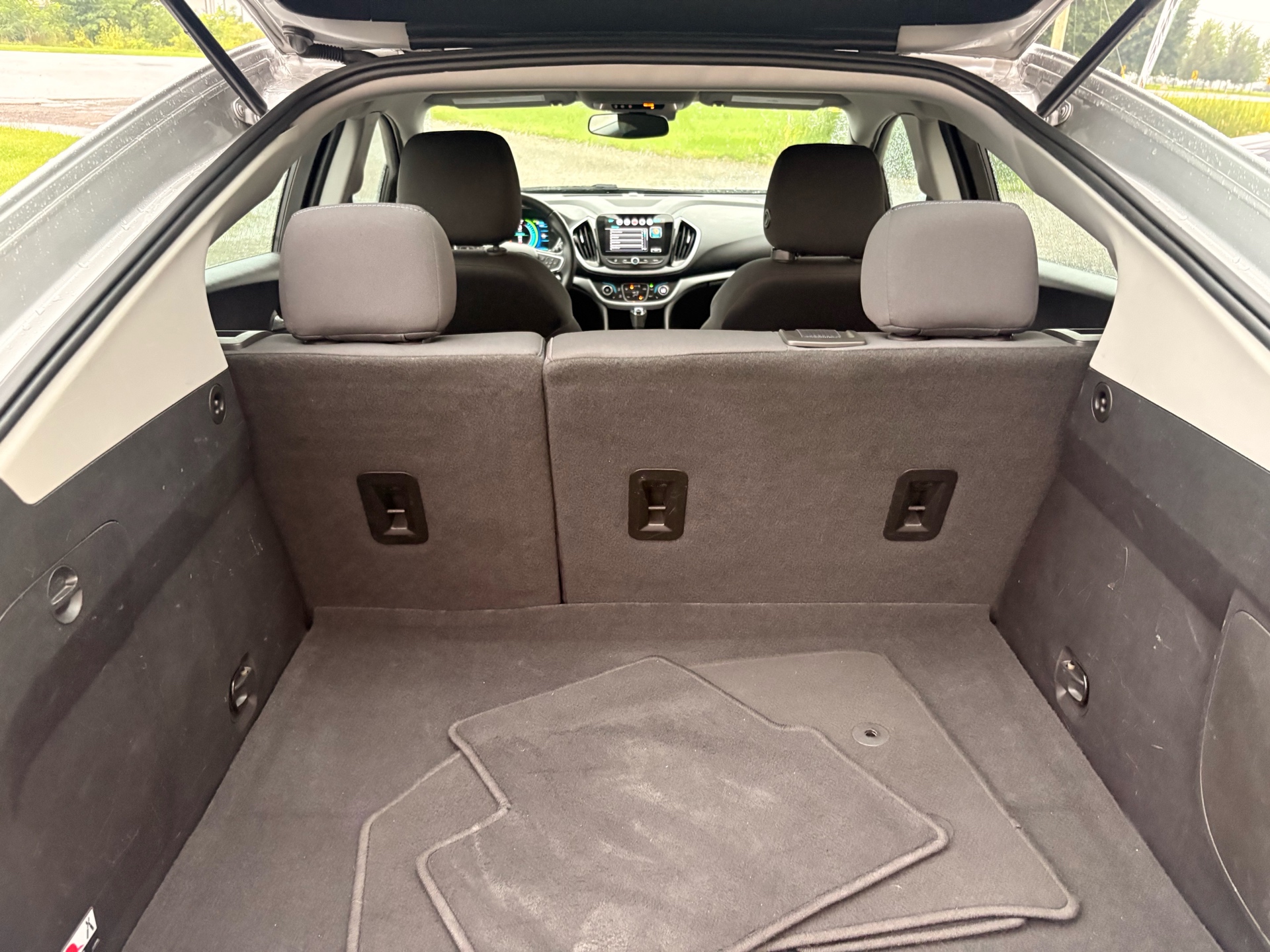 /skymotorscanada/2017-Chevrolet-Volt-3024273845684504.jpg