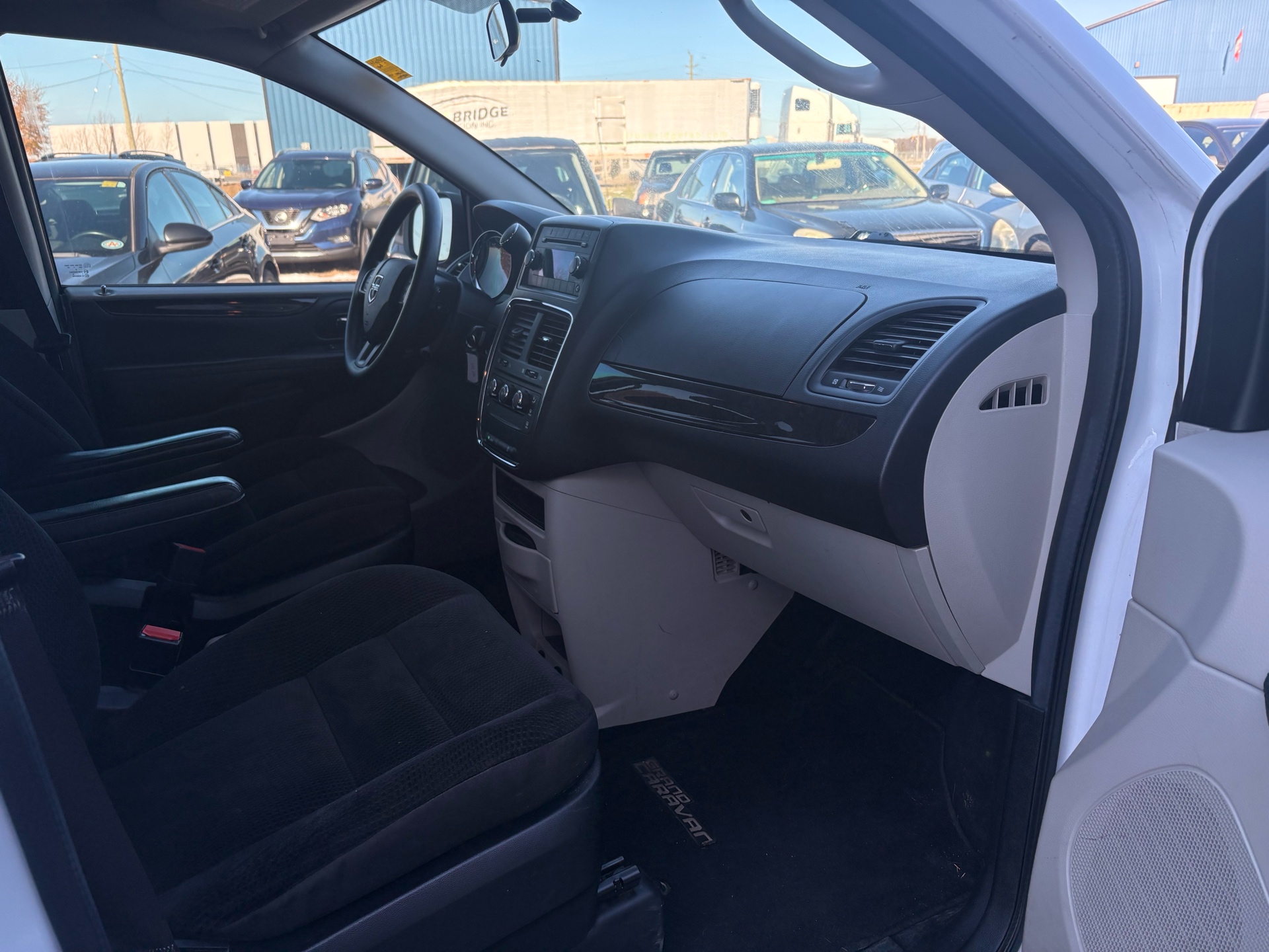 /skymotorscanada/2017-Dodge-GrandCaravan-10149497905360816.jpg