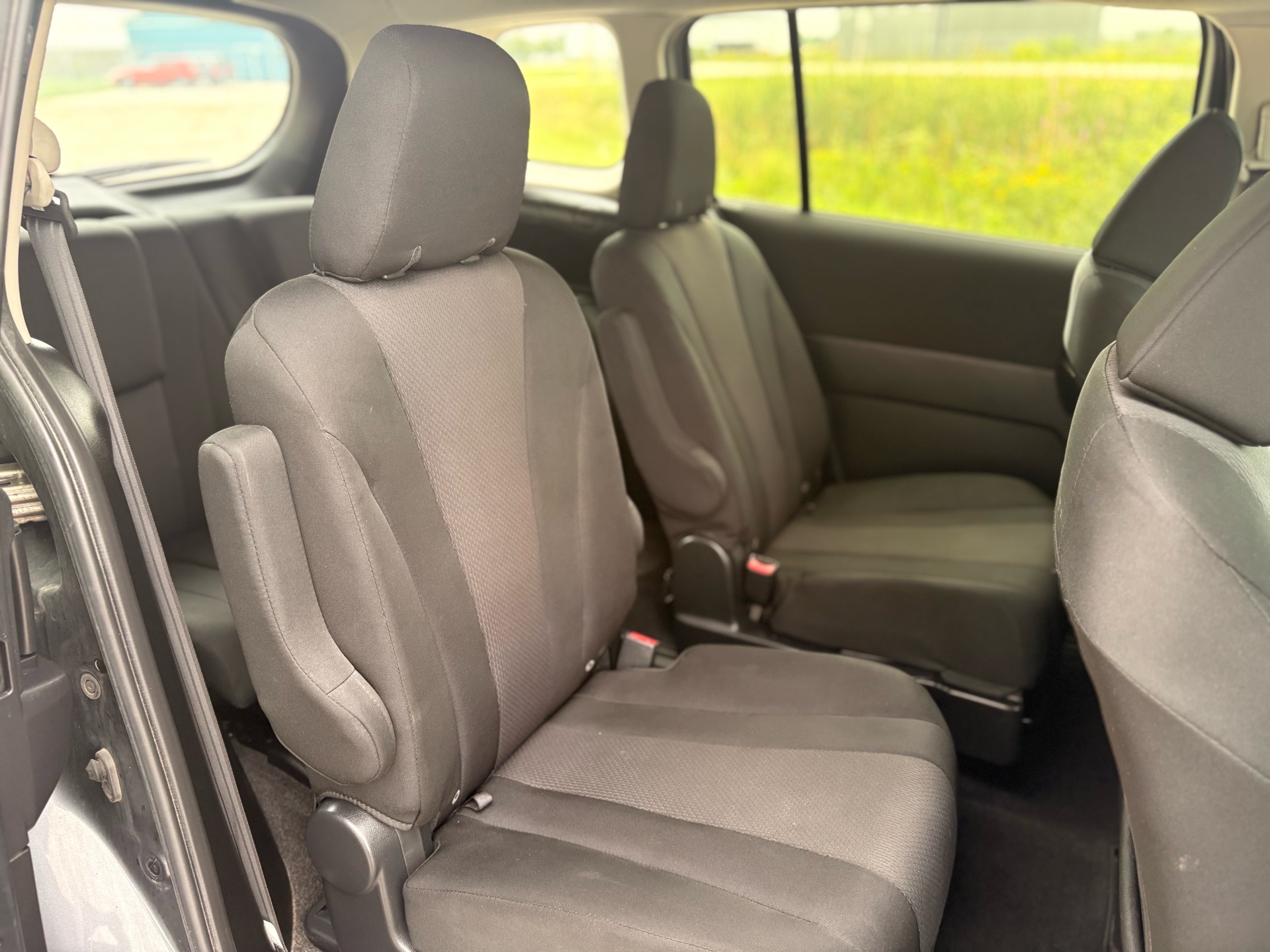 /skymotorscanada/2017-MAZDA-MAZDA5-1755918735492672.jpg