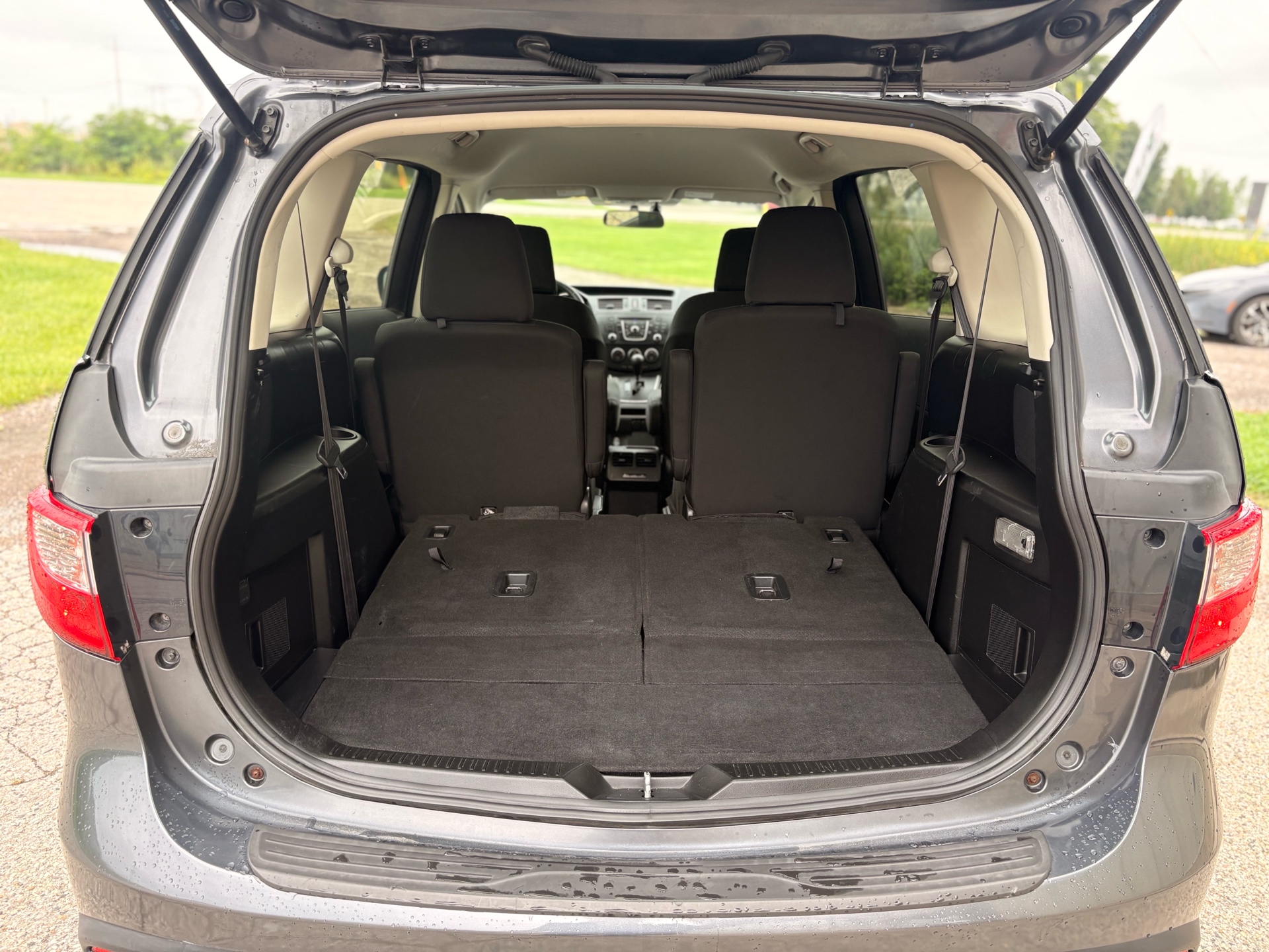 /skymotorscanada/2017-MAZDA-MAZDA5-49878443624430413.jpg