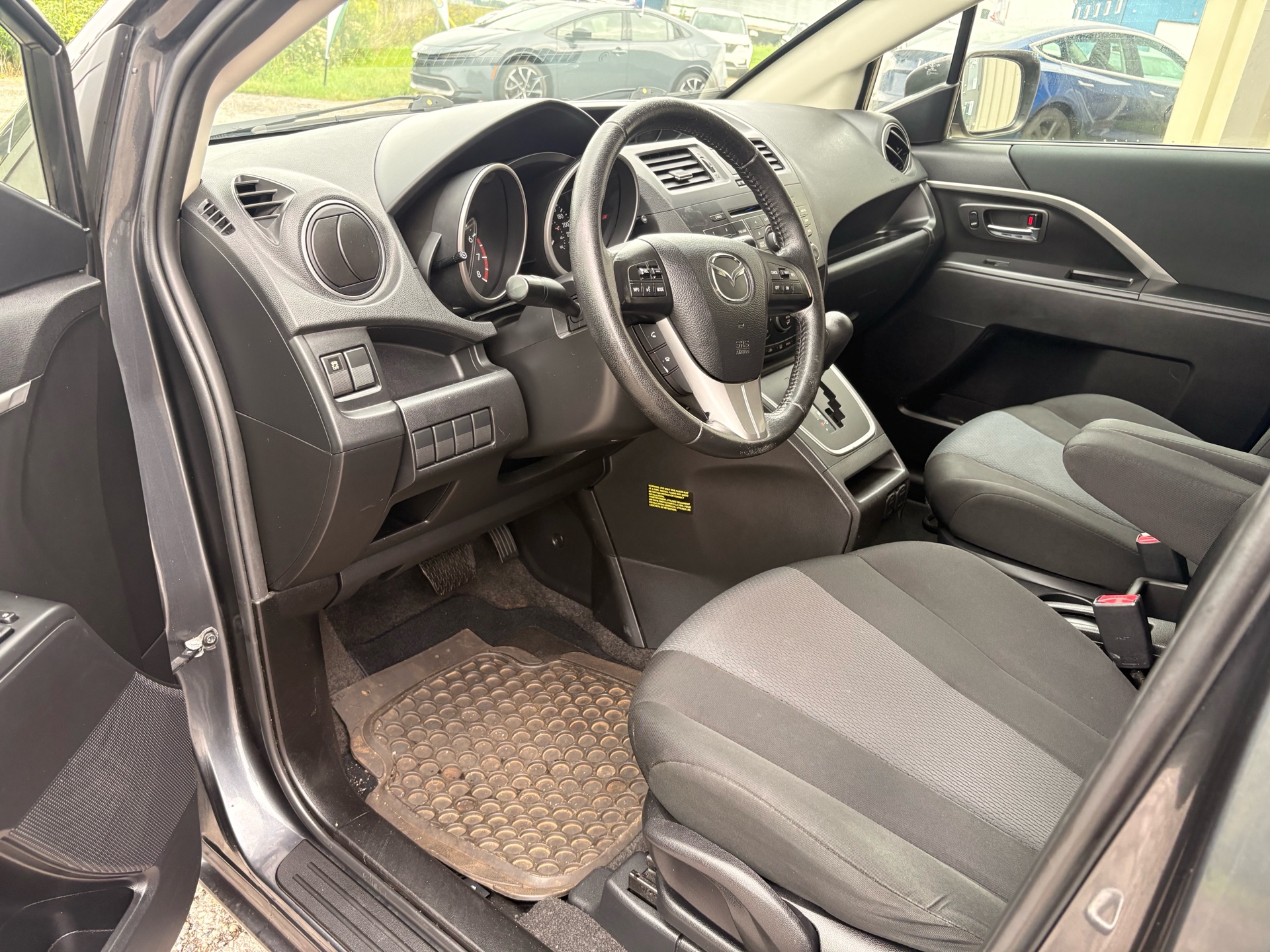 /skymotorscanada/2017-MAZDA-MAZDA5-5693845420998598.jpg