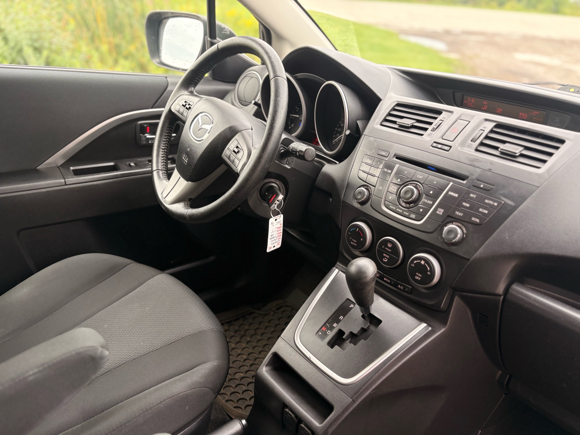 /skymotorscanada/2017-MAZDA-MAZDA5-9379381353408243.jpg