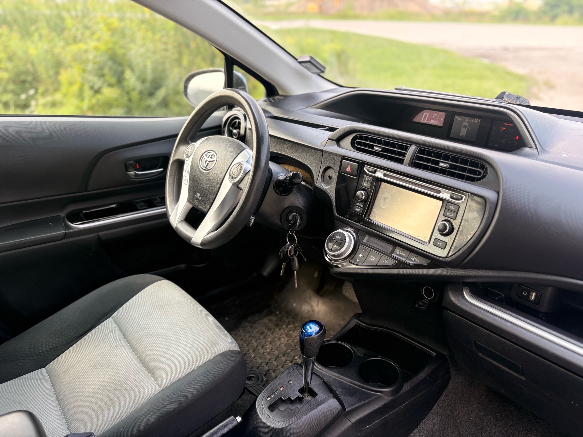 /skymotorscanada/2017-Toyota-Priusc-03147121561338895.jpg
