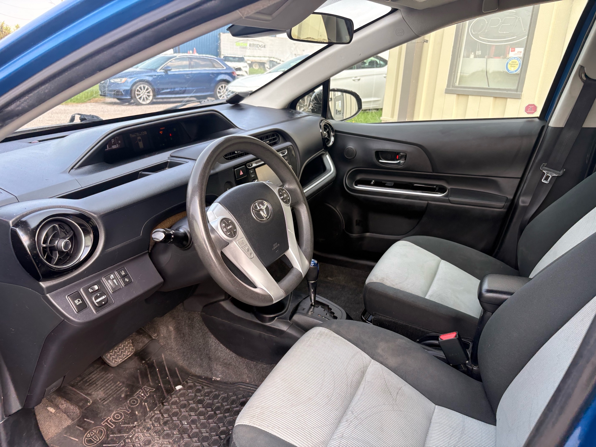 /skymotorscanada/2017-Toyota-Priusc-8388079404076647.jpg