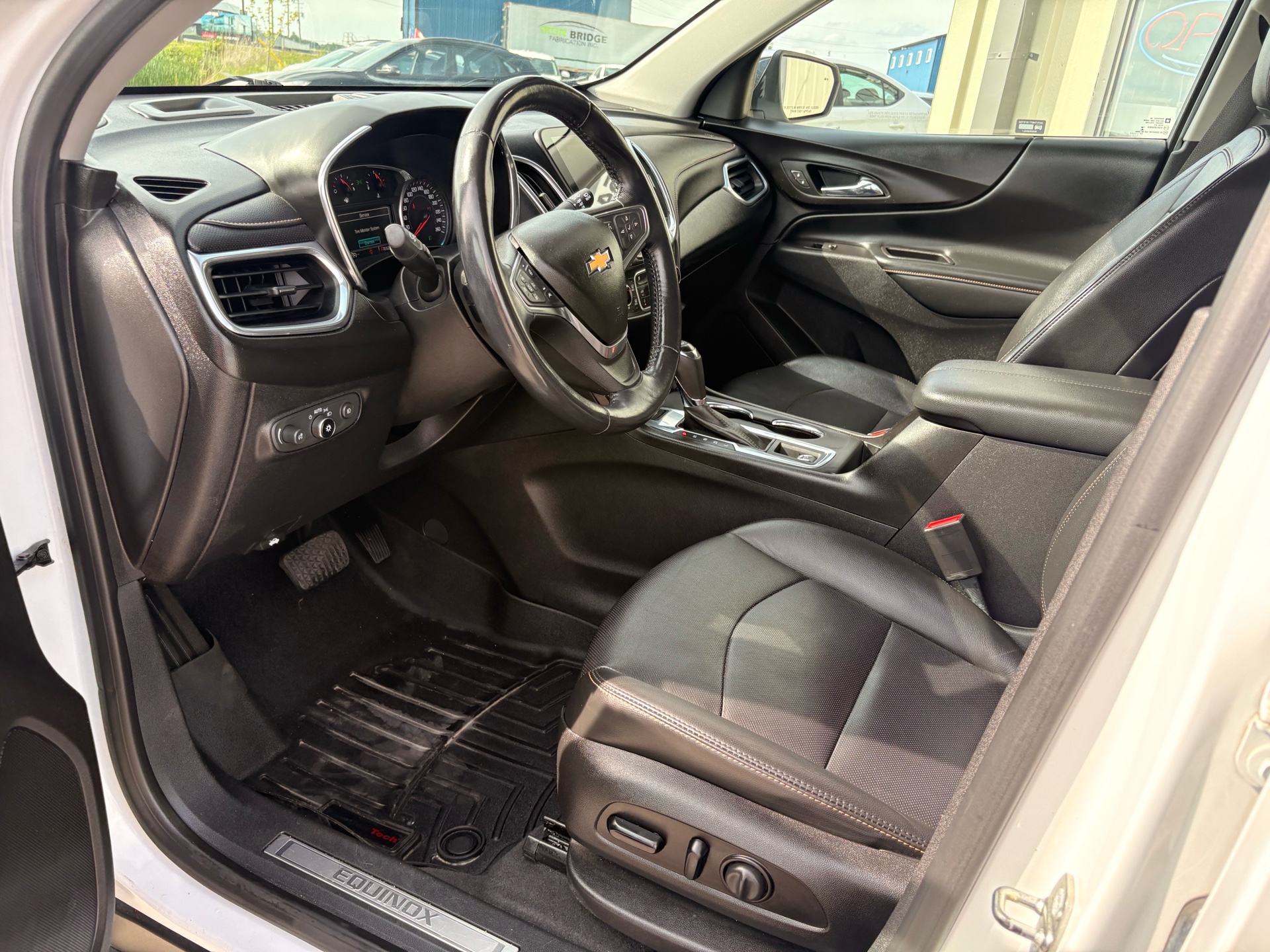 /skymotorscanada/2018-CHEVROLET-EQUINOX-44185780740297376.jpg