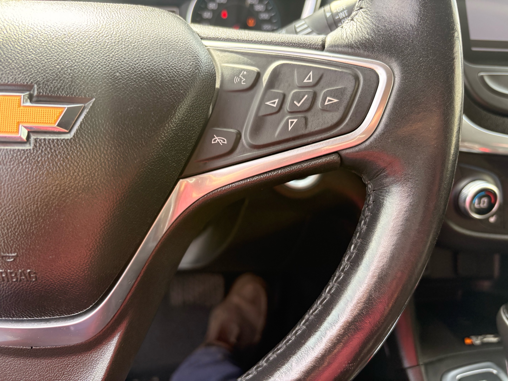 /skymotorscanada/2018-CHEVROLET-EQUINOX-9459326178181977.jpg