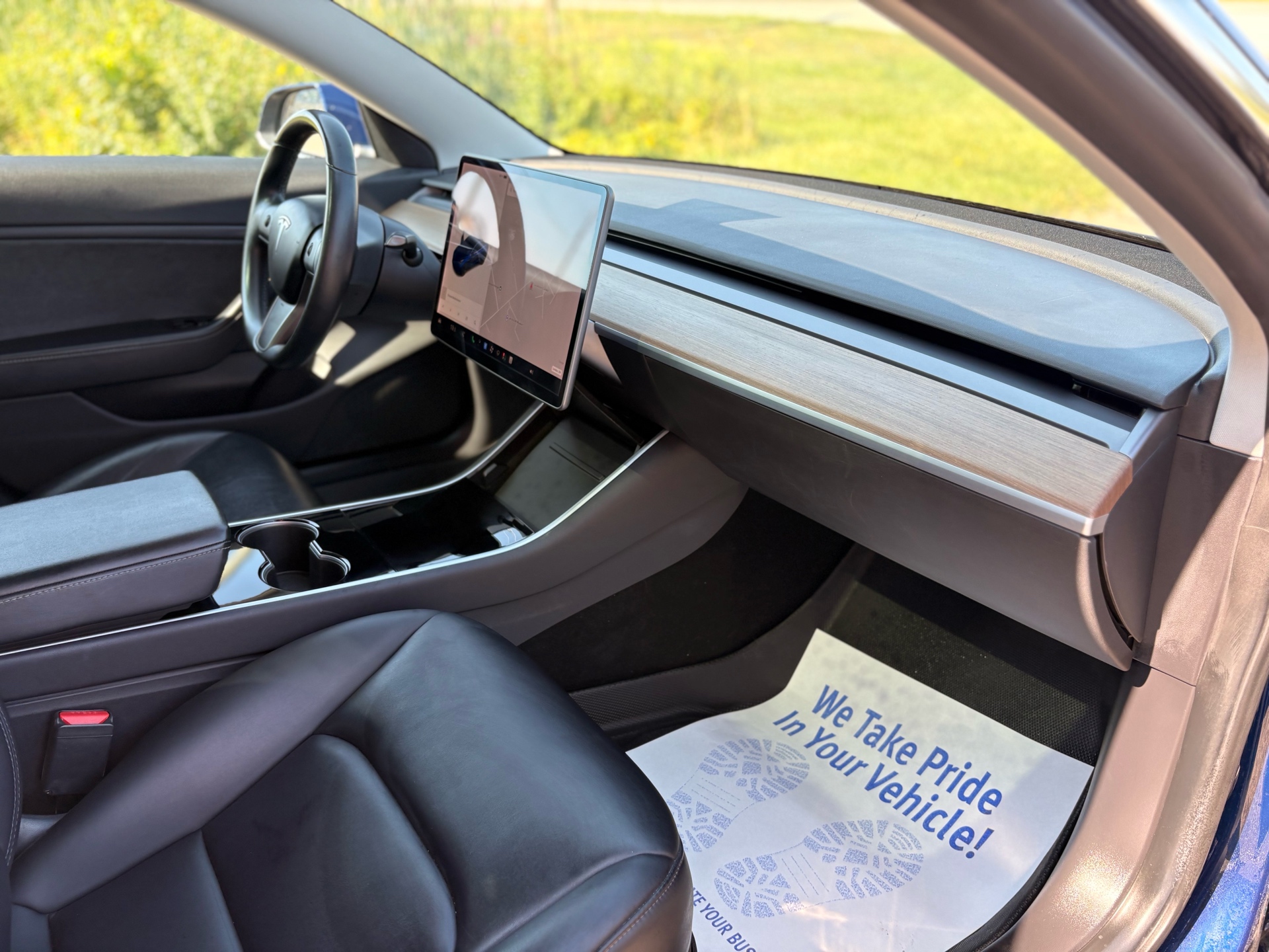 /skymotorscanada/2019-Tesla-Model3-06987860439636284.jpg
