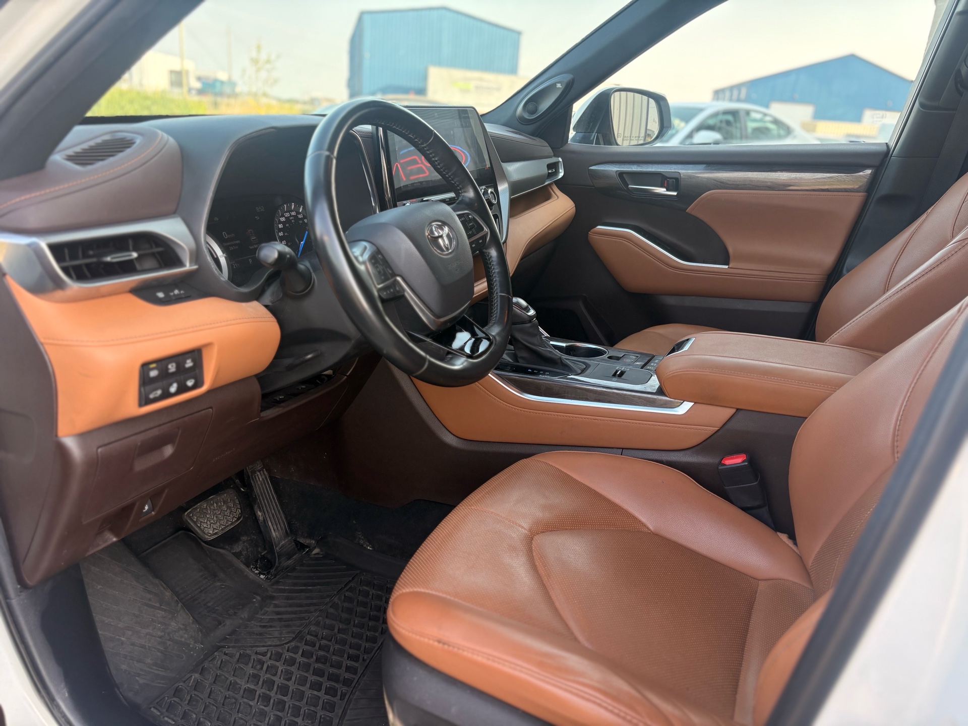 /skymotorscanada/2021-Toyota-Highlander-39993933792304515.jpg