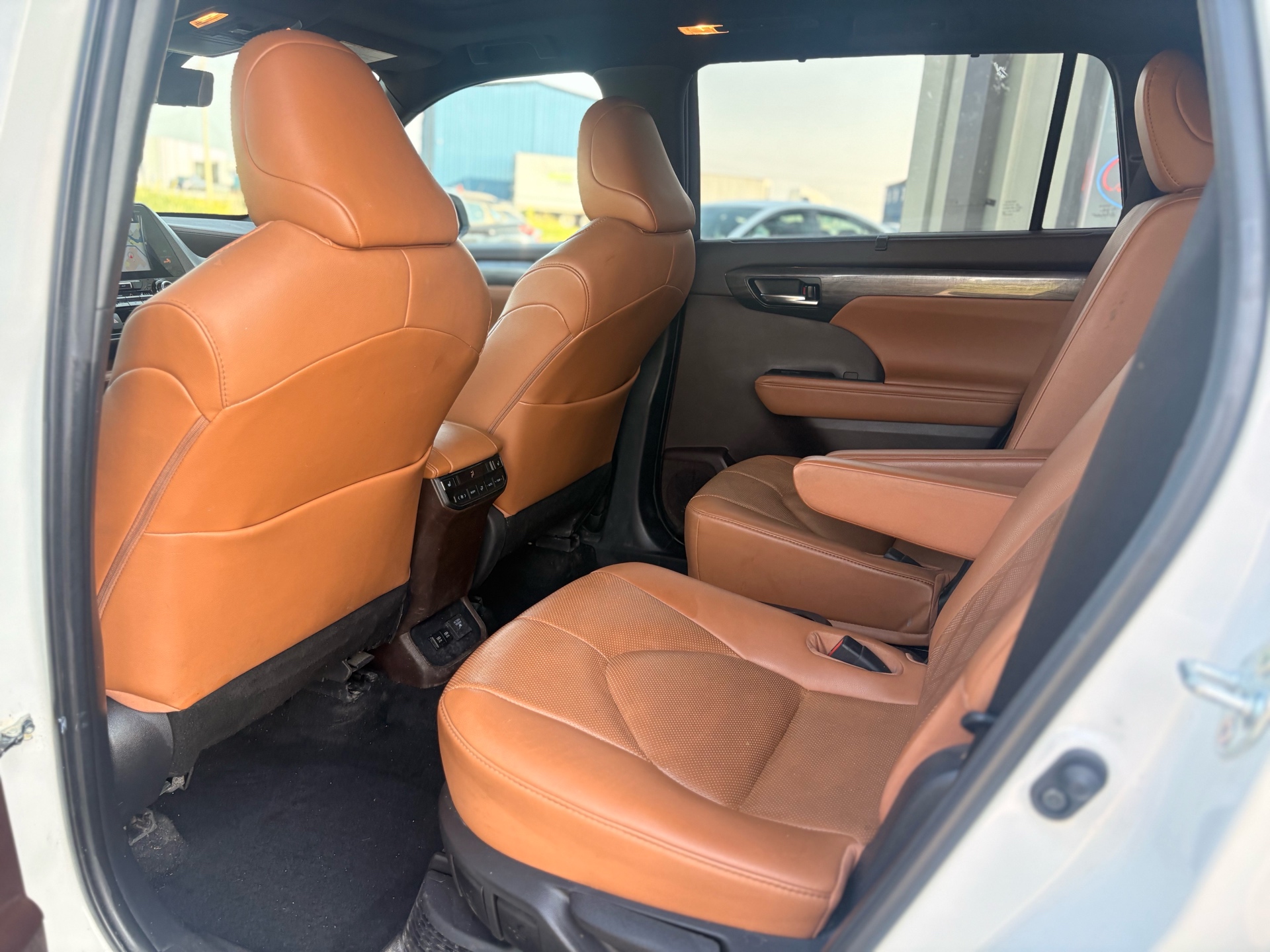 /skymotorscanada/2021-Toyota-Highlander-6482943341969696.jpg