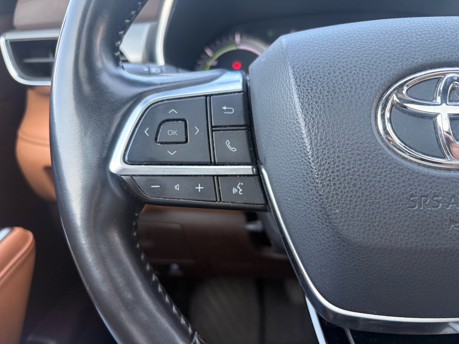 /skymotorscanada/2021-Toyota-Highlander-7386849724763713.jpg