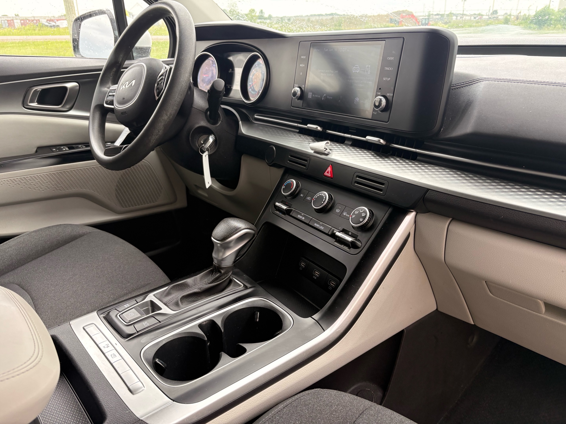 /skymotorscanada/2022-Kia-Carnival-6896427871062067.jpg