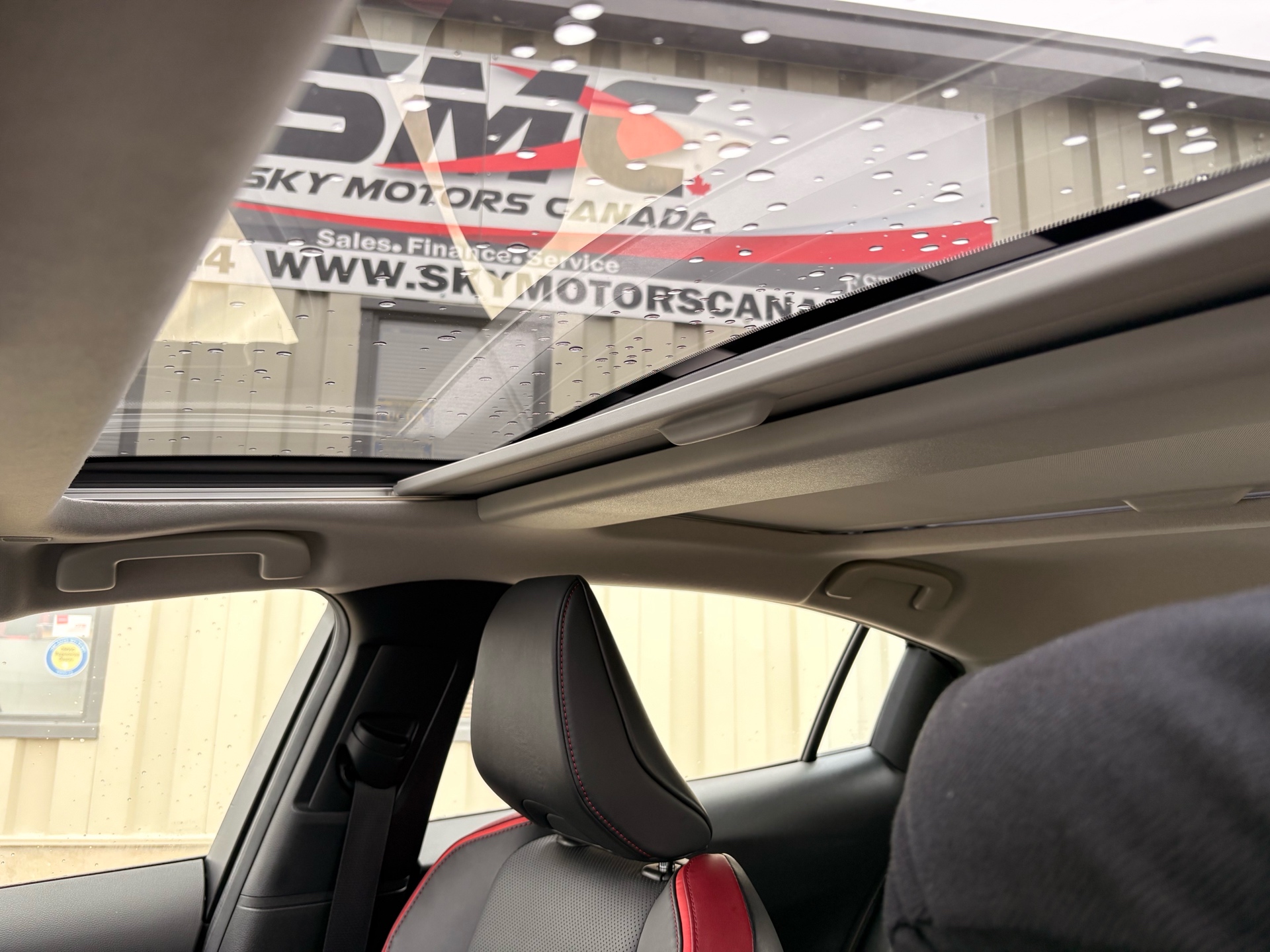 /skymotorscanada/2023-TOYOTA-PRIUSPRIME-07211285716303295.jpg