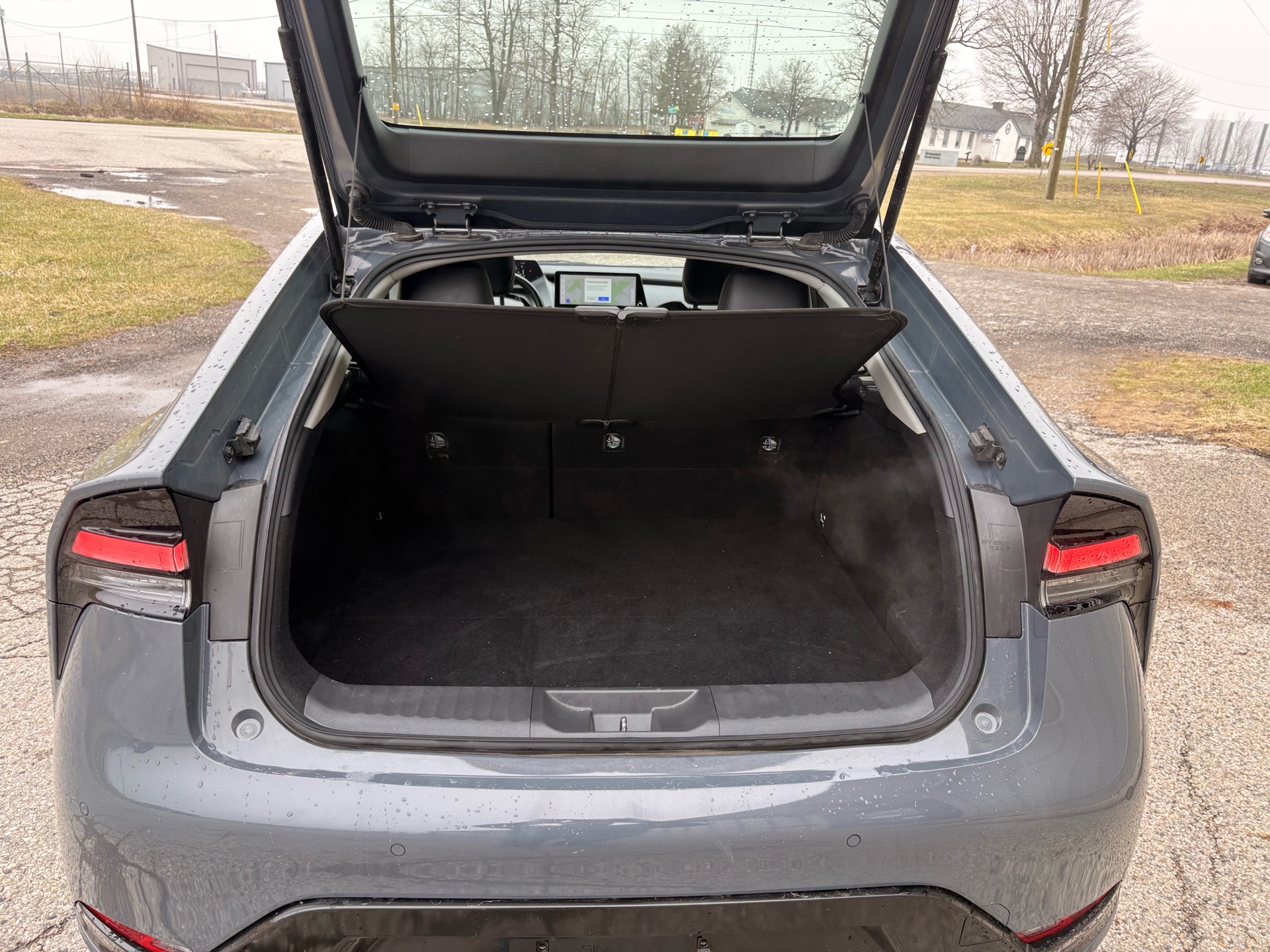/skymotorscanada/2023-TOYOTA-PRIUSPRIME-37302340412235724.jpg