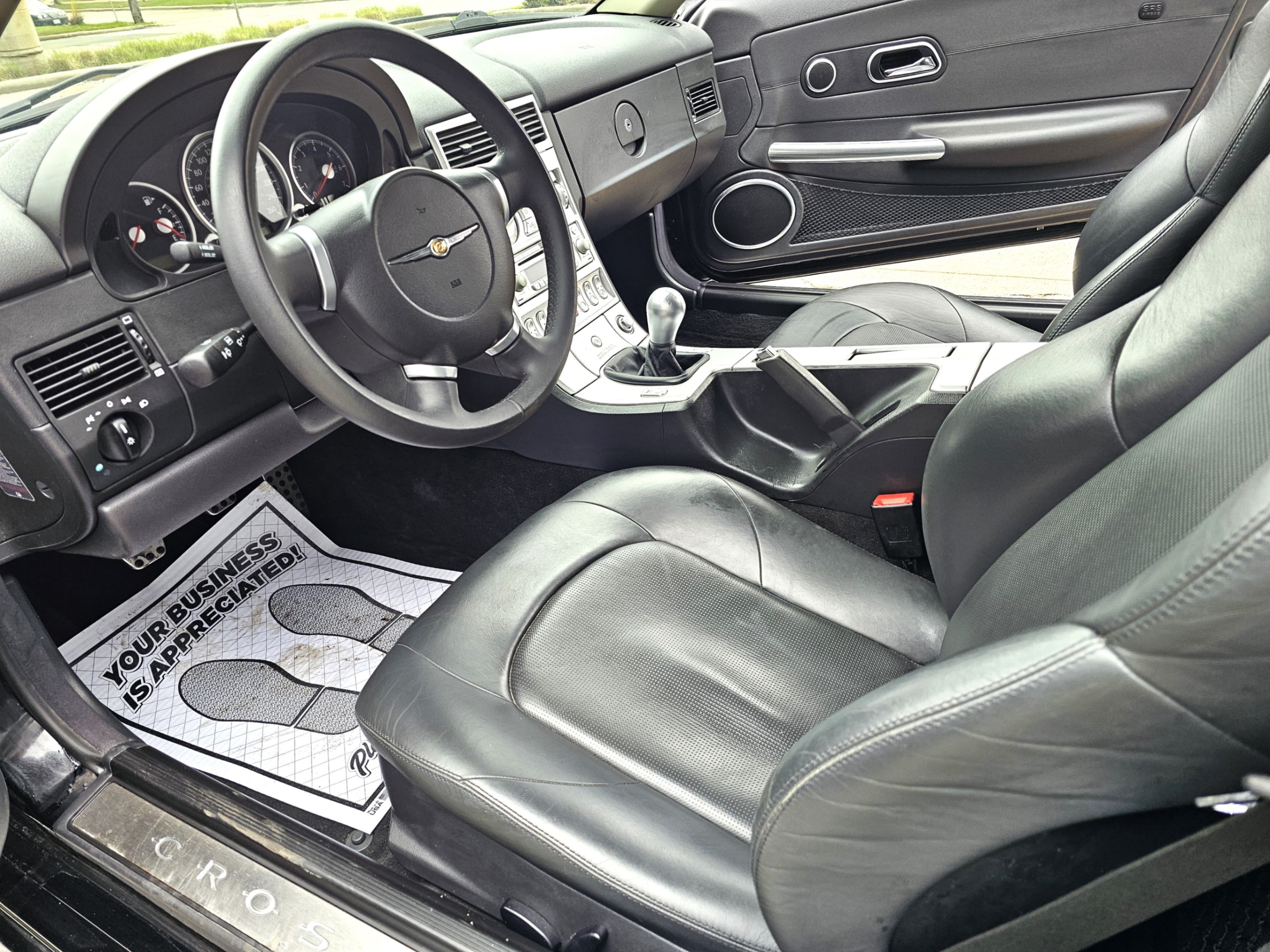 /todaysautosalesandservice/2004-Chrysler-Crossfire-027246805397218576.jpg