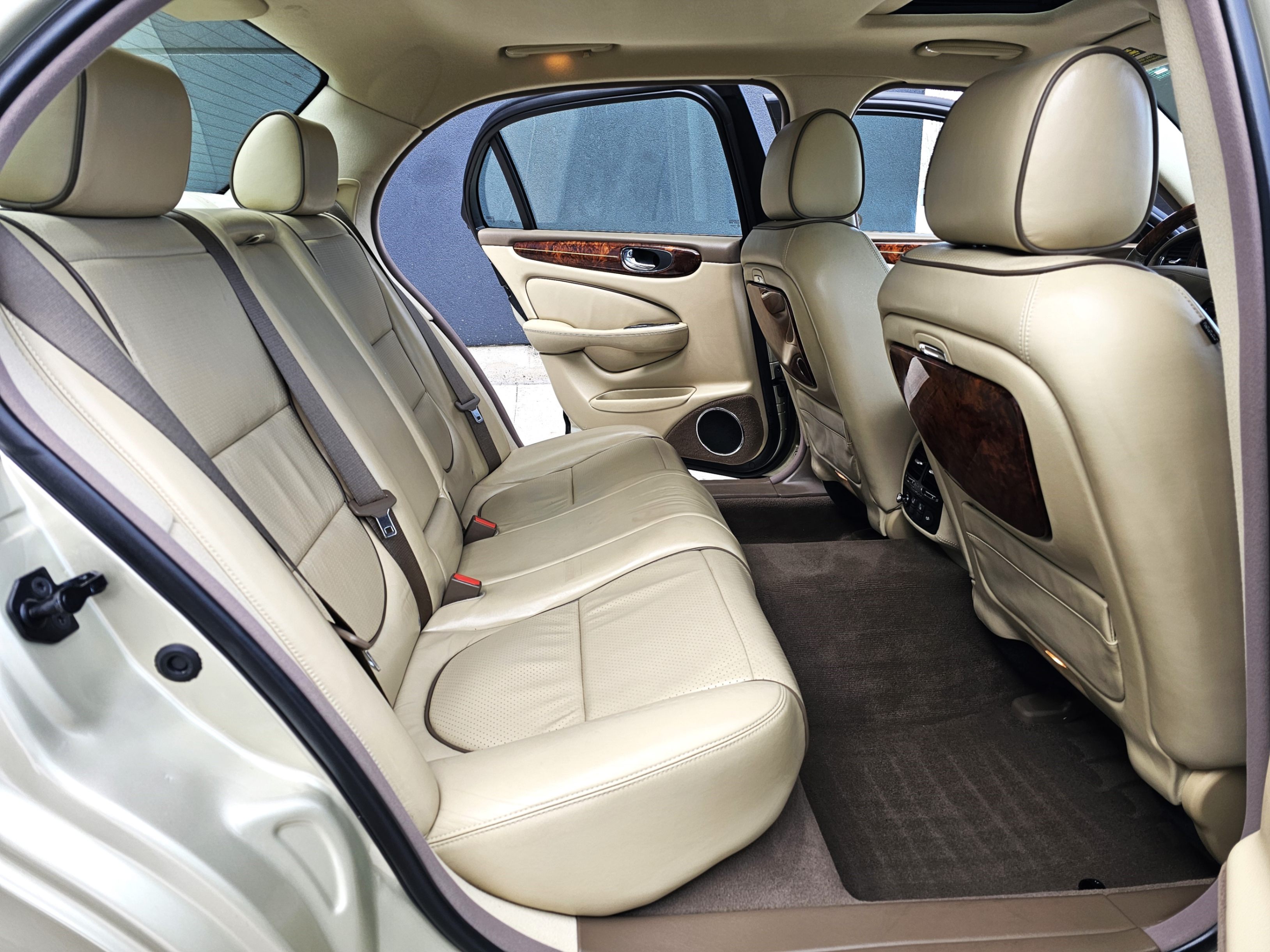 /todaysautosalesandservice/2008-Jaguar-XJSeries-021499705373109412.jpg