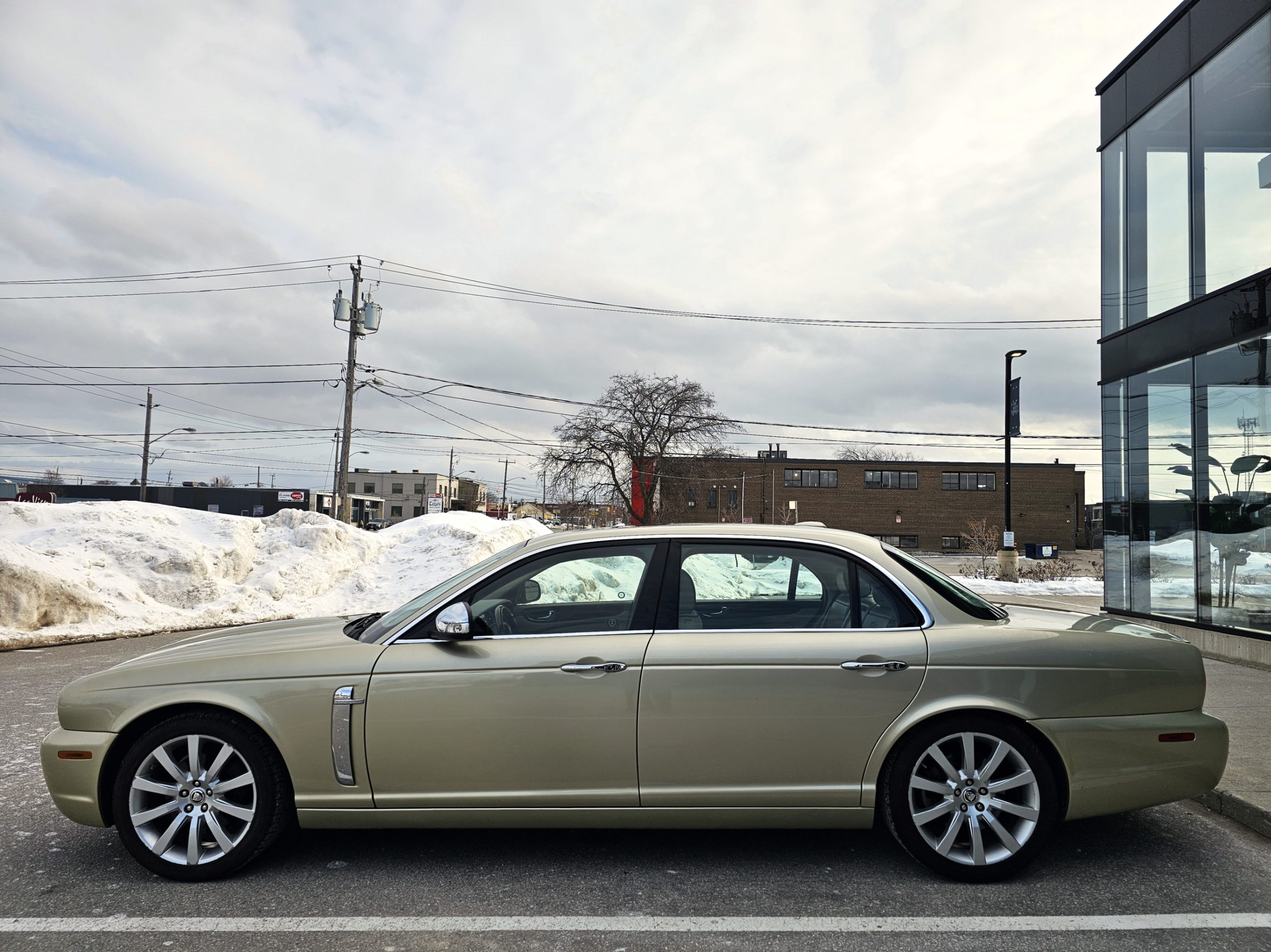 /todaysautosalesandservice/2008-Jaguar-XJSeries-454258043628043.jpg