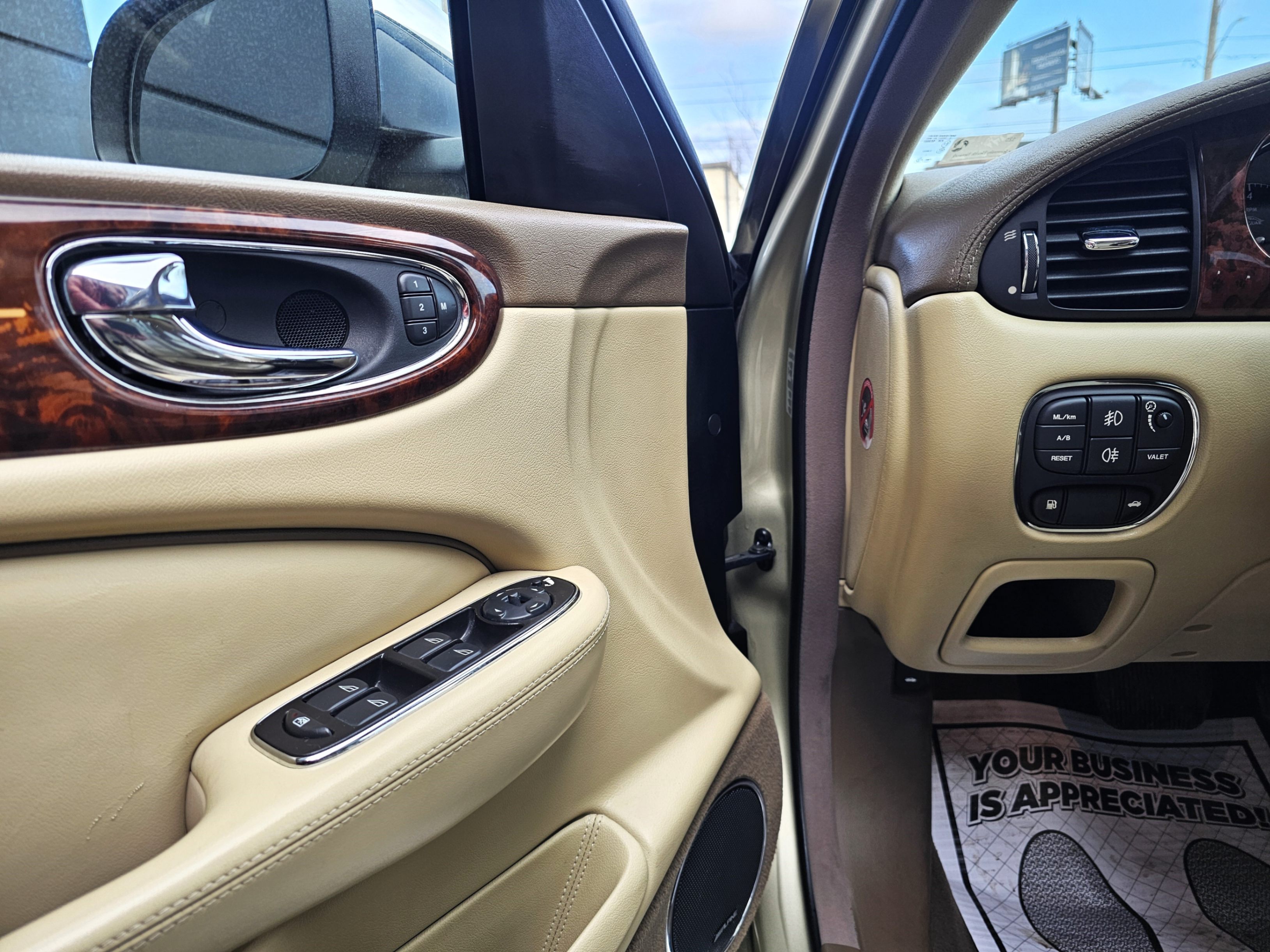 /todaysautosalesandservice/2008-Jaguar-XJSeries-9695781806311179.jpg