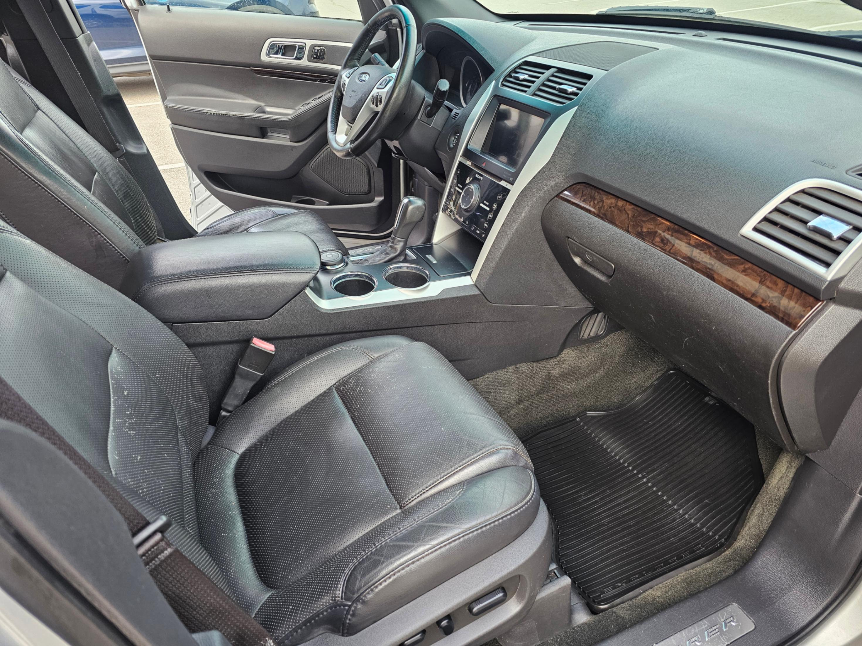 /todaysautosalesandservice/2011-Ford-Explorer-04729722602090858.jpg