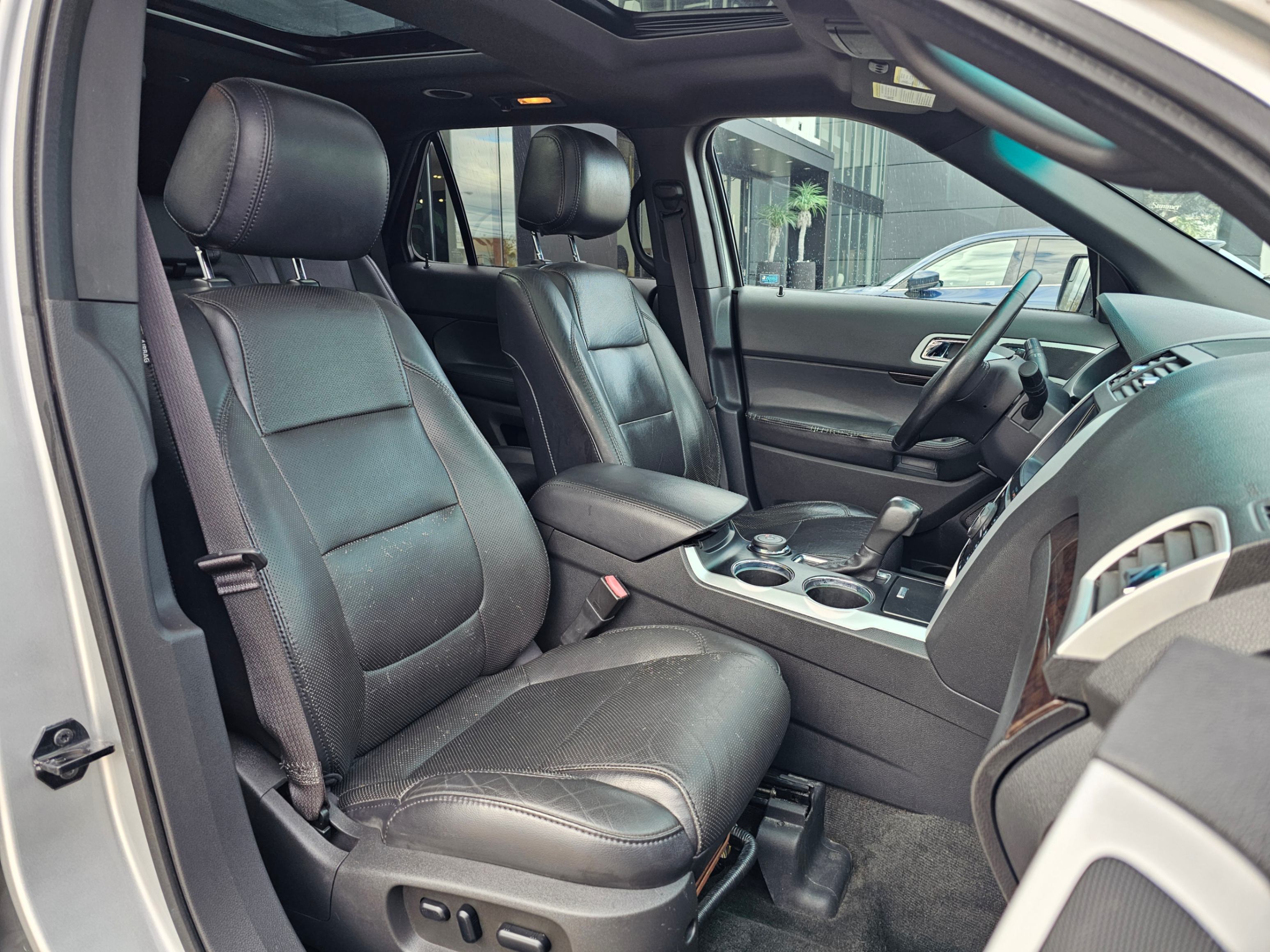 /todaysautosalesandservice/2011-Ford-Explorer-7191698774440536.jpg