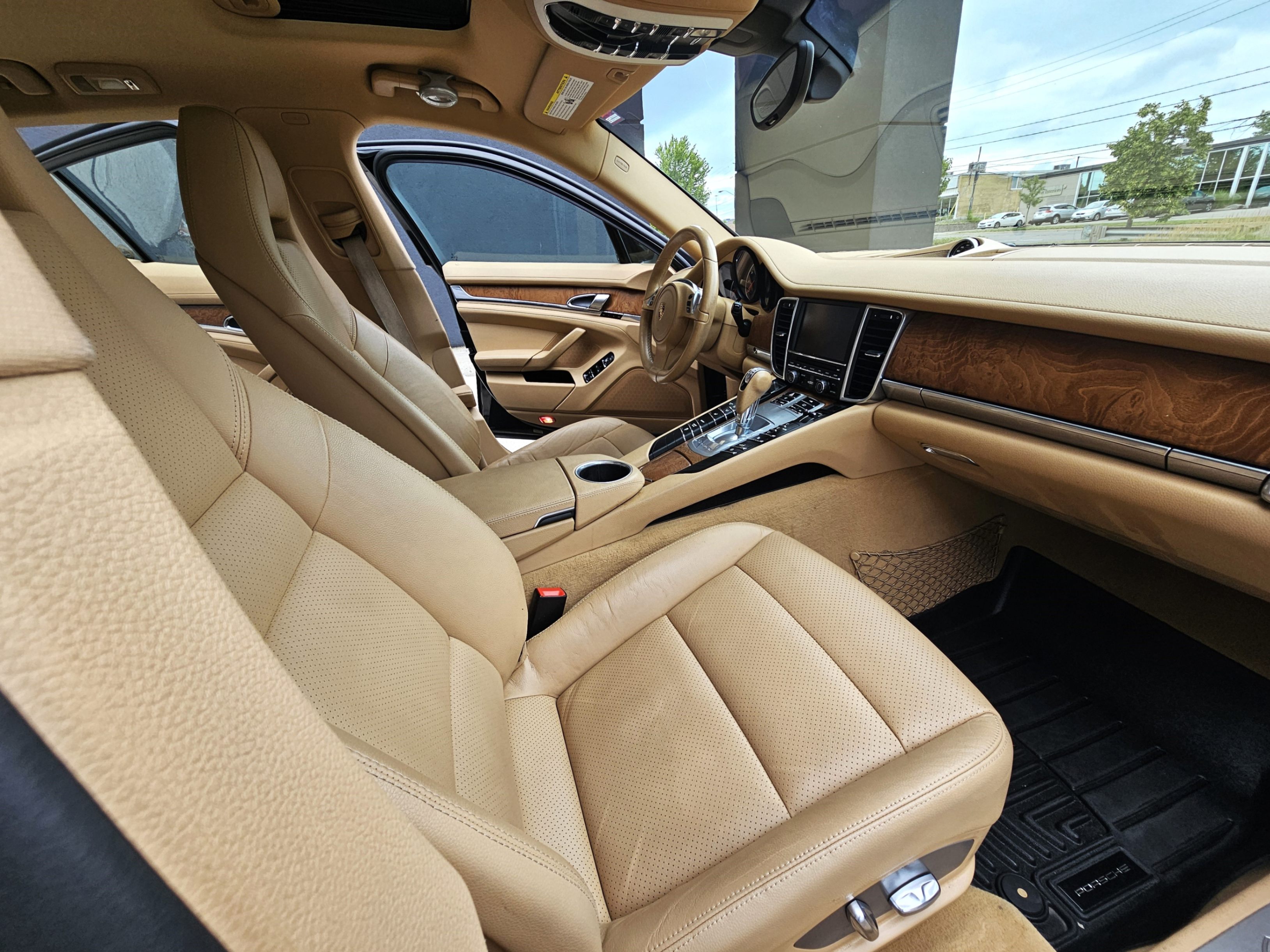 /todaysautosalesandservice/2011-Porsche-Panamera-3791558826285508.jpg