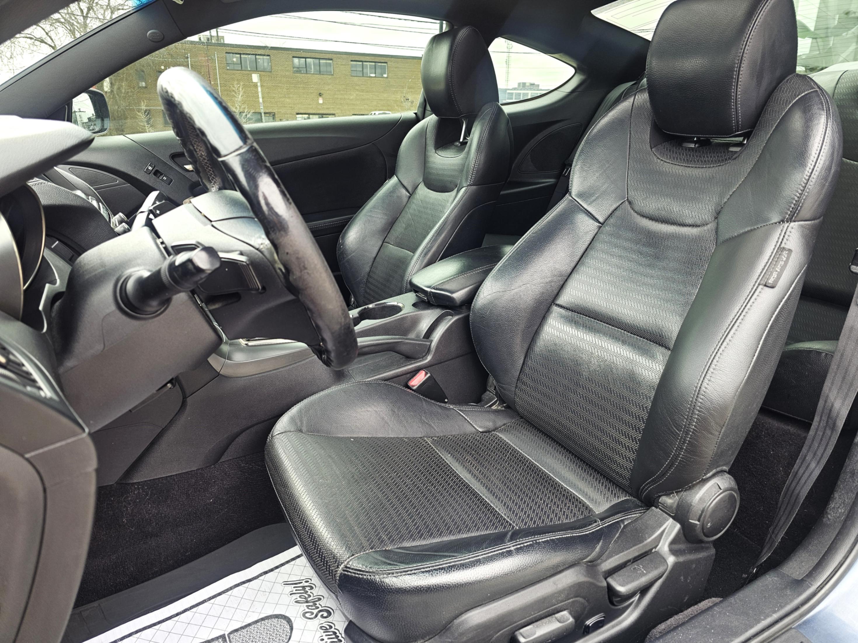 /todaysautosalesandservice/2013-Hyundai-Genesis-8506695189611293.jpg