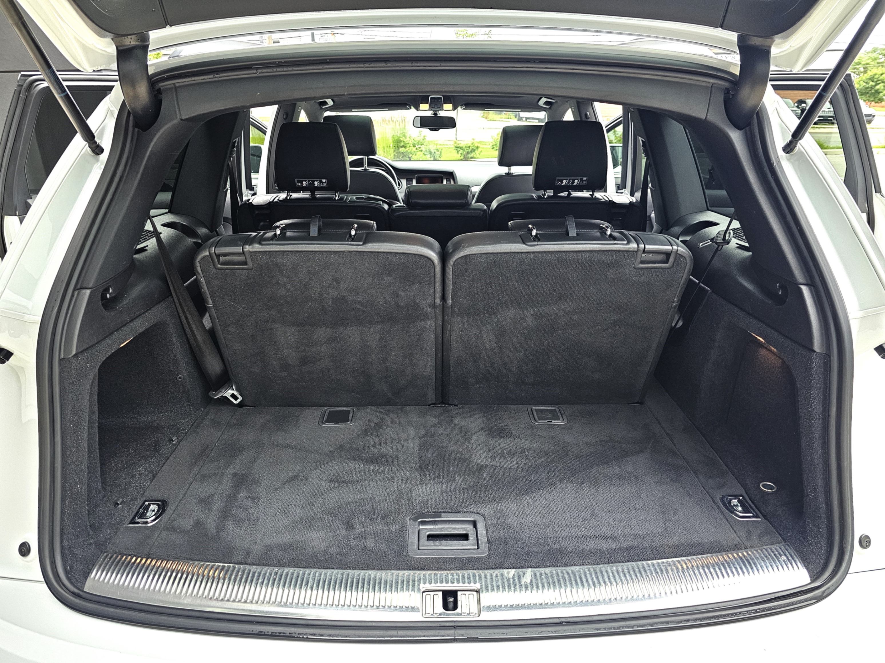 /todaysautosalesandservice/2014-Audi-Q7-43146916126191925.jpg