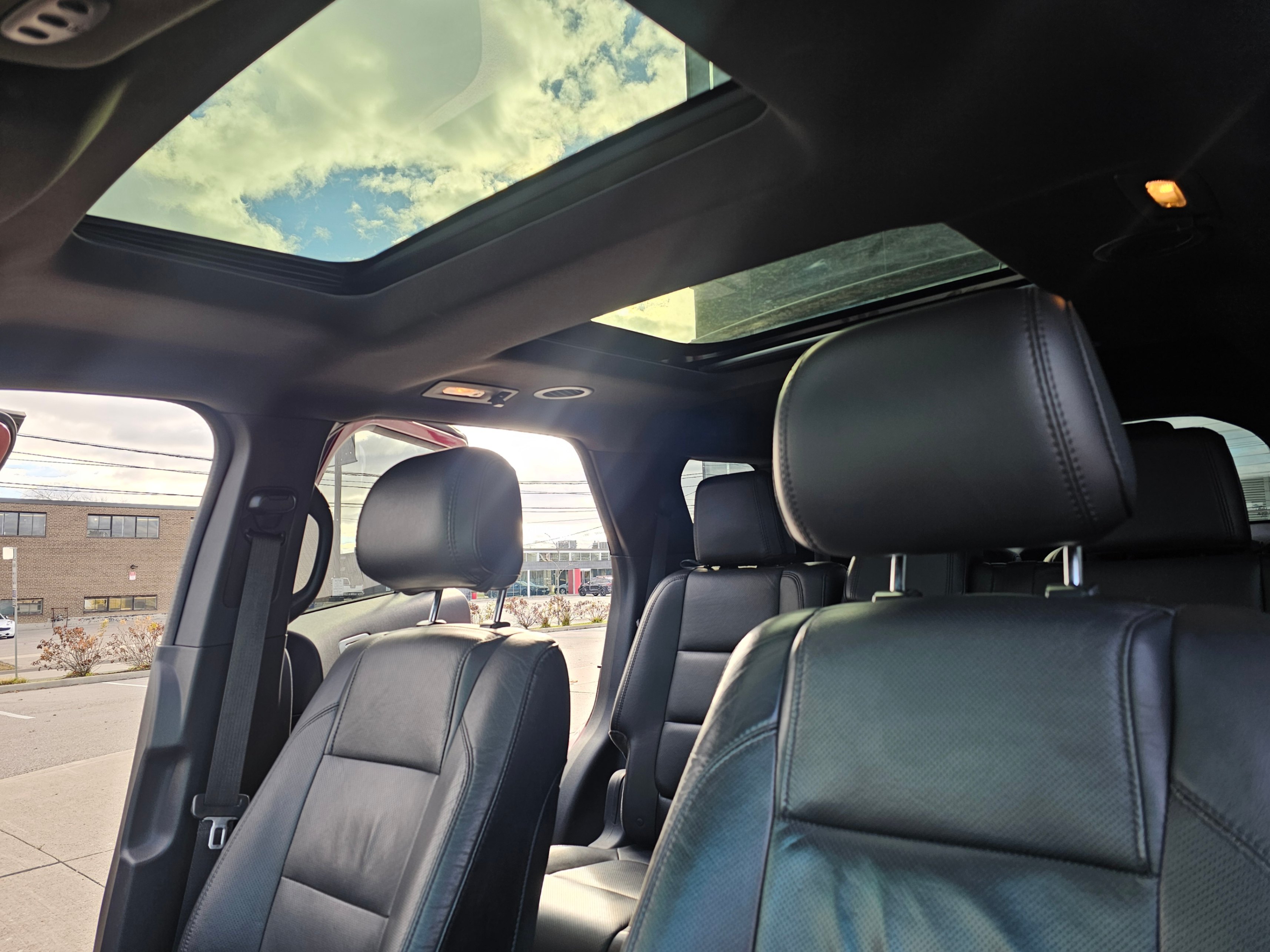 /todaysautosalesandservice/2014-Ford-Explorer-05840122131793102.jpg