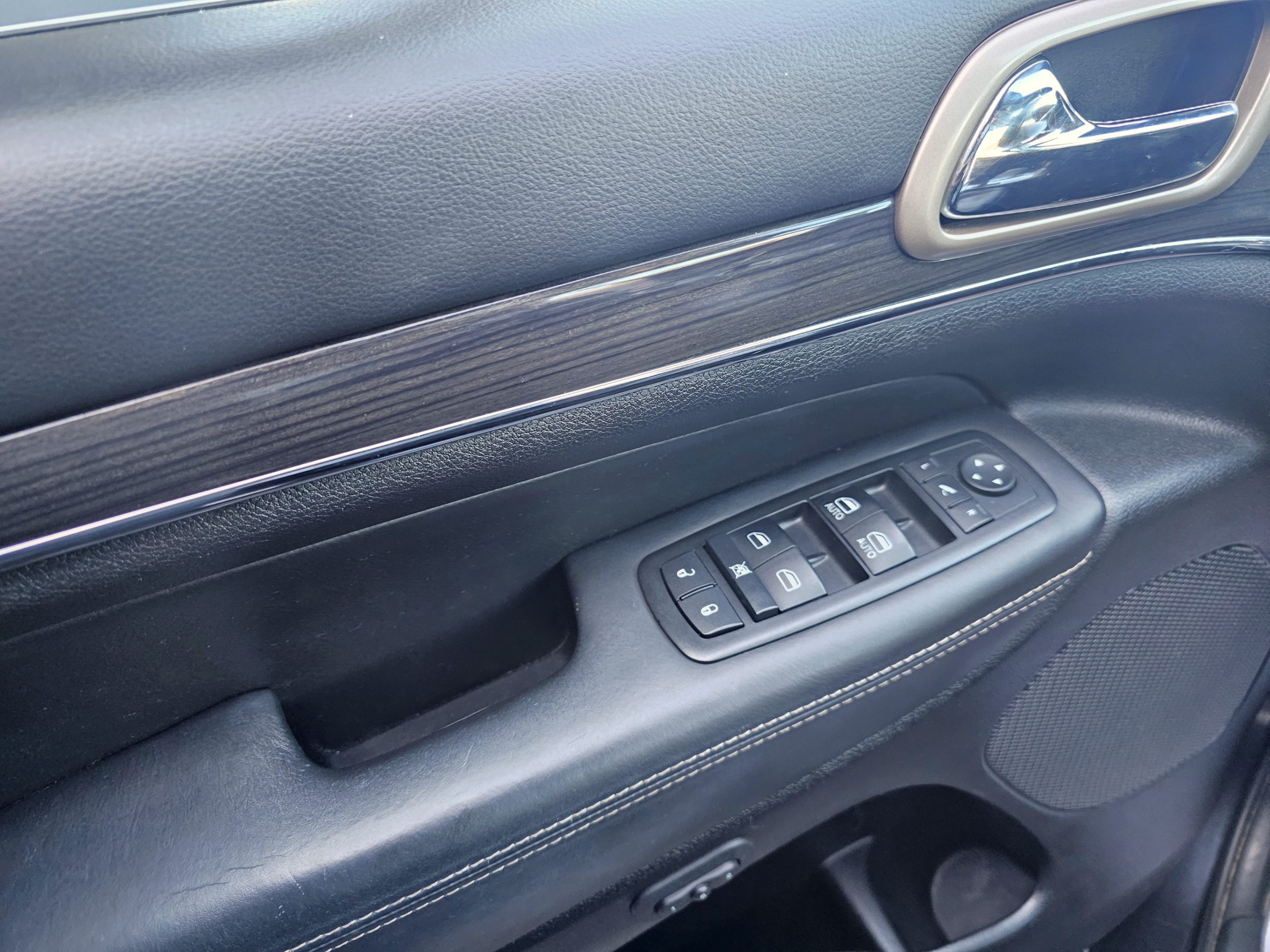 /todaysautosalesandservice/2014-Jeep-GrandCherokee-40116140523652133.jpg