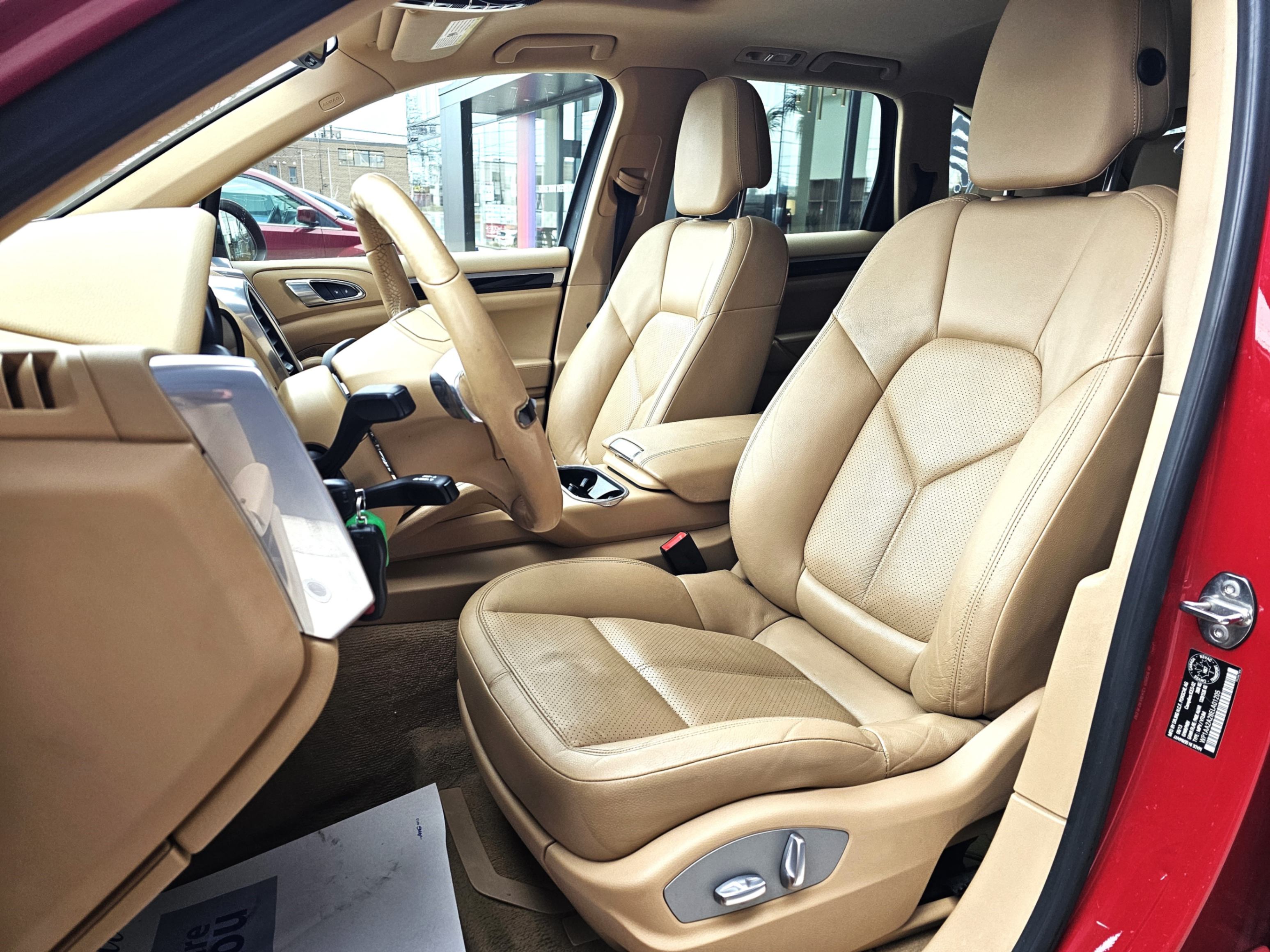 /todaysautosalesandservice/2014-Porsche-Cayenne-08411481388616426.jpg
