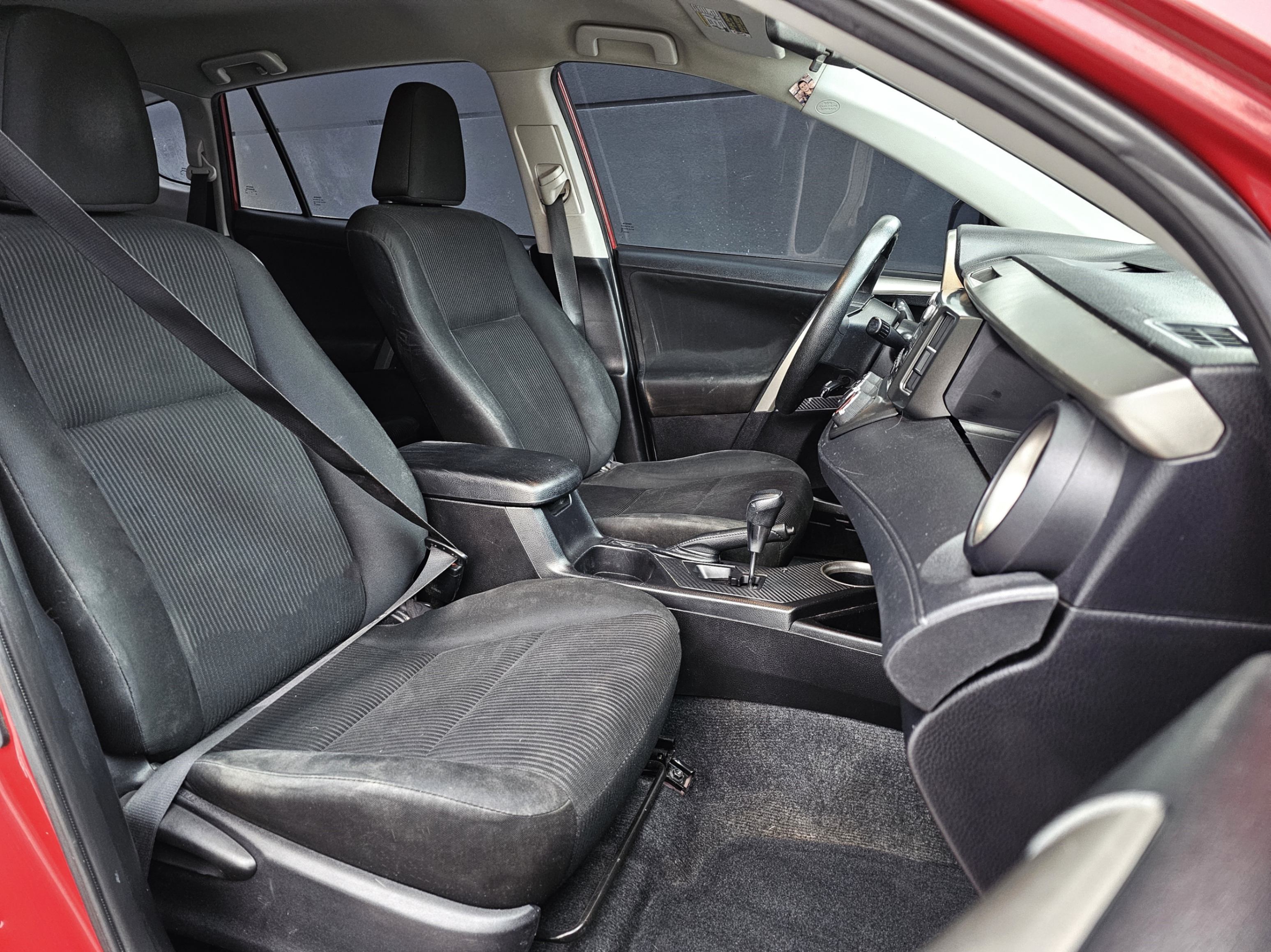 /todaysautosalesandservice/2014-Toyota-RAV4-879601016787334.jpg